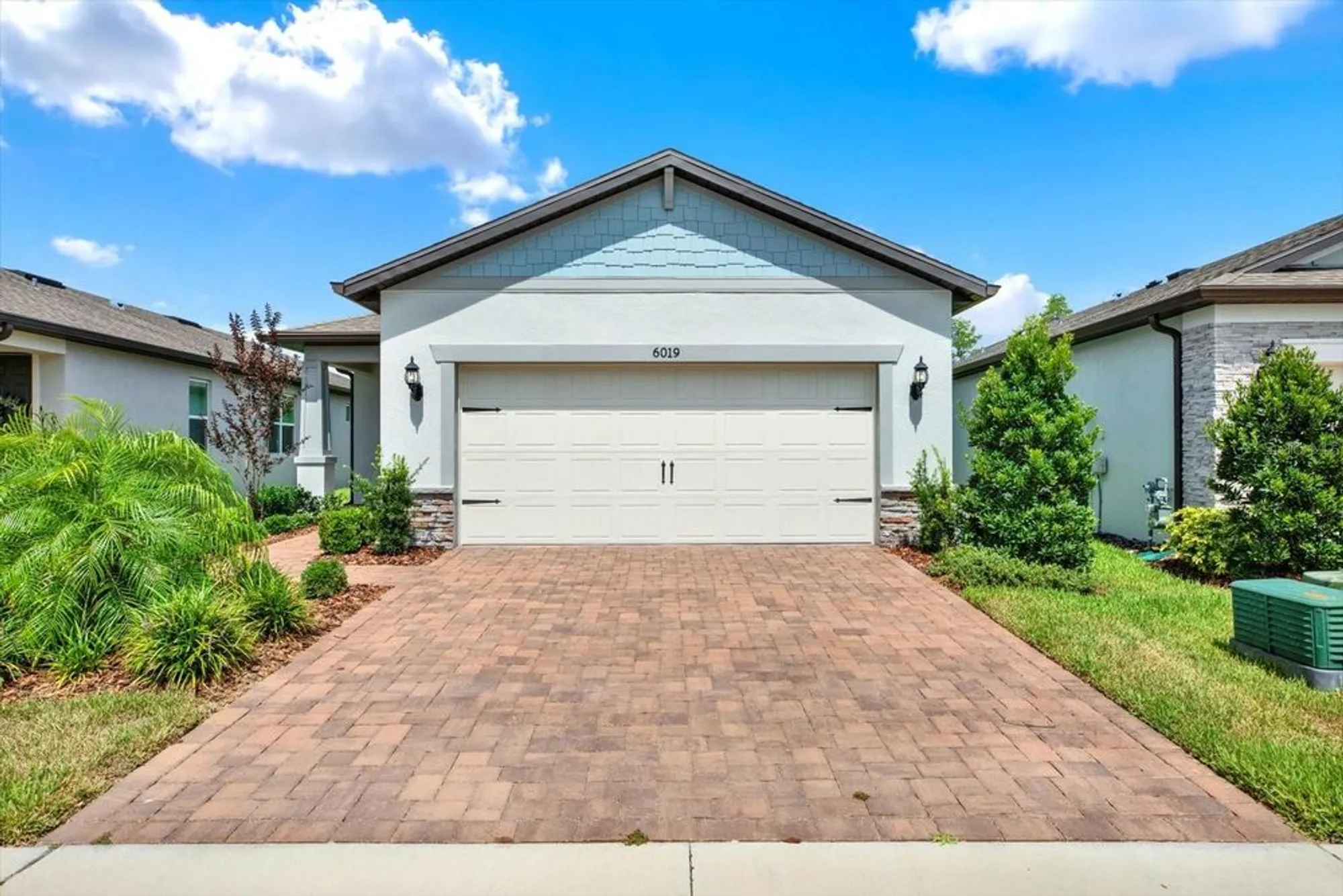Property Slideshow image 1 of 42 | 6019 shorebird br, Land O Lakes, FL, 34638