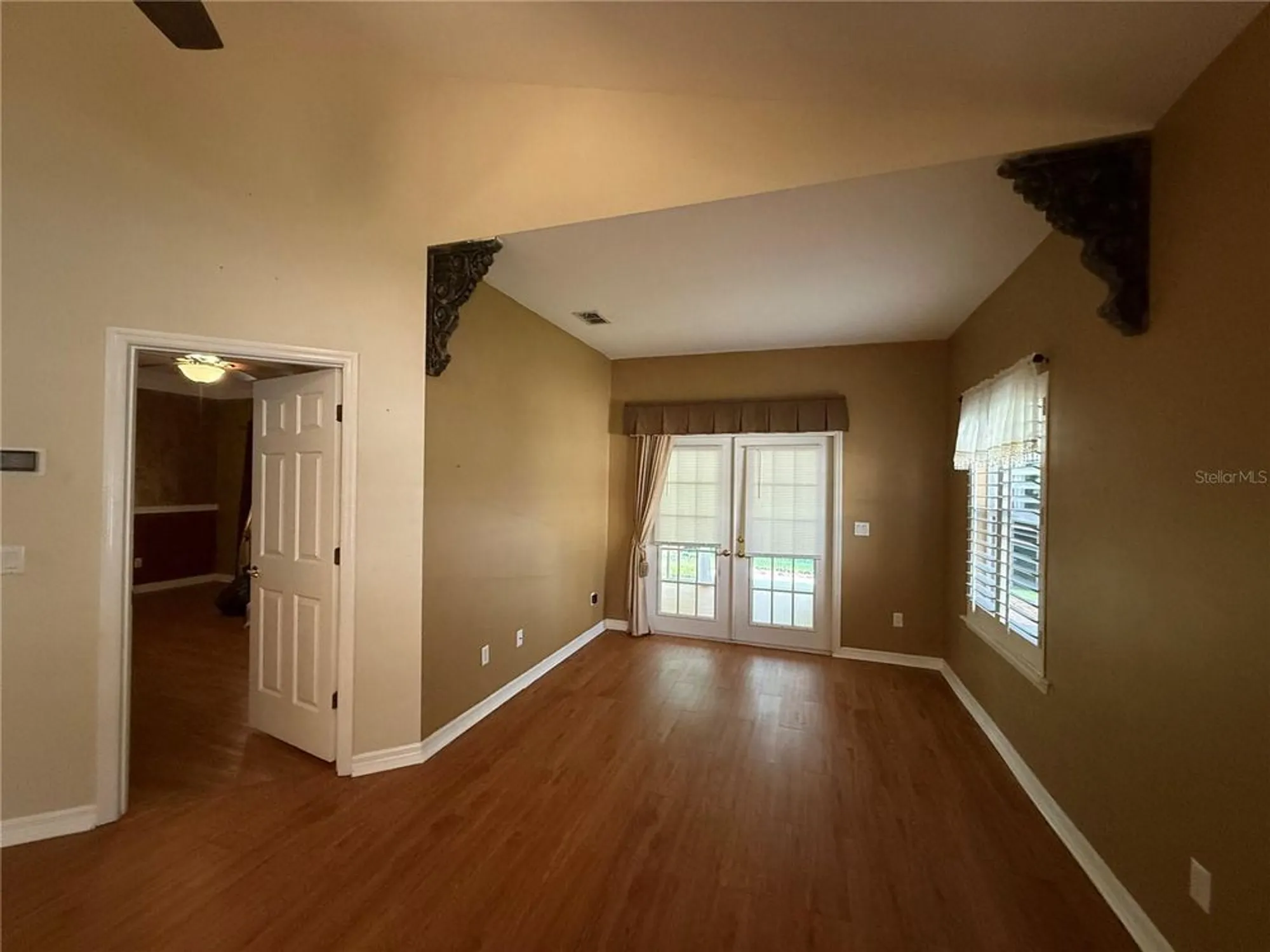 Property Slideshow image 13 of 36 | 9049 saint andrews way, Mount Dora, FL, 32757