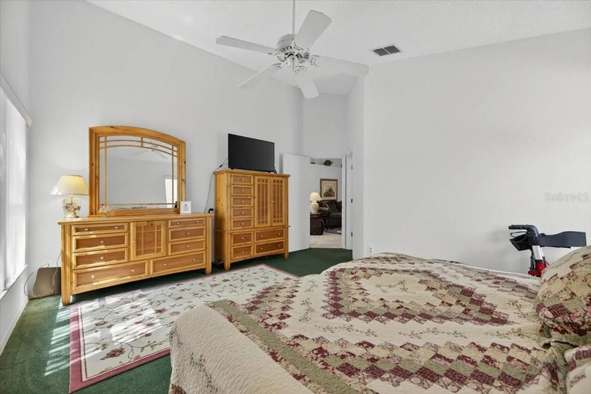 Property Slideshow image 19 of 54 | 1828 e del webb blvd, Sun City Center, FL, 33573