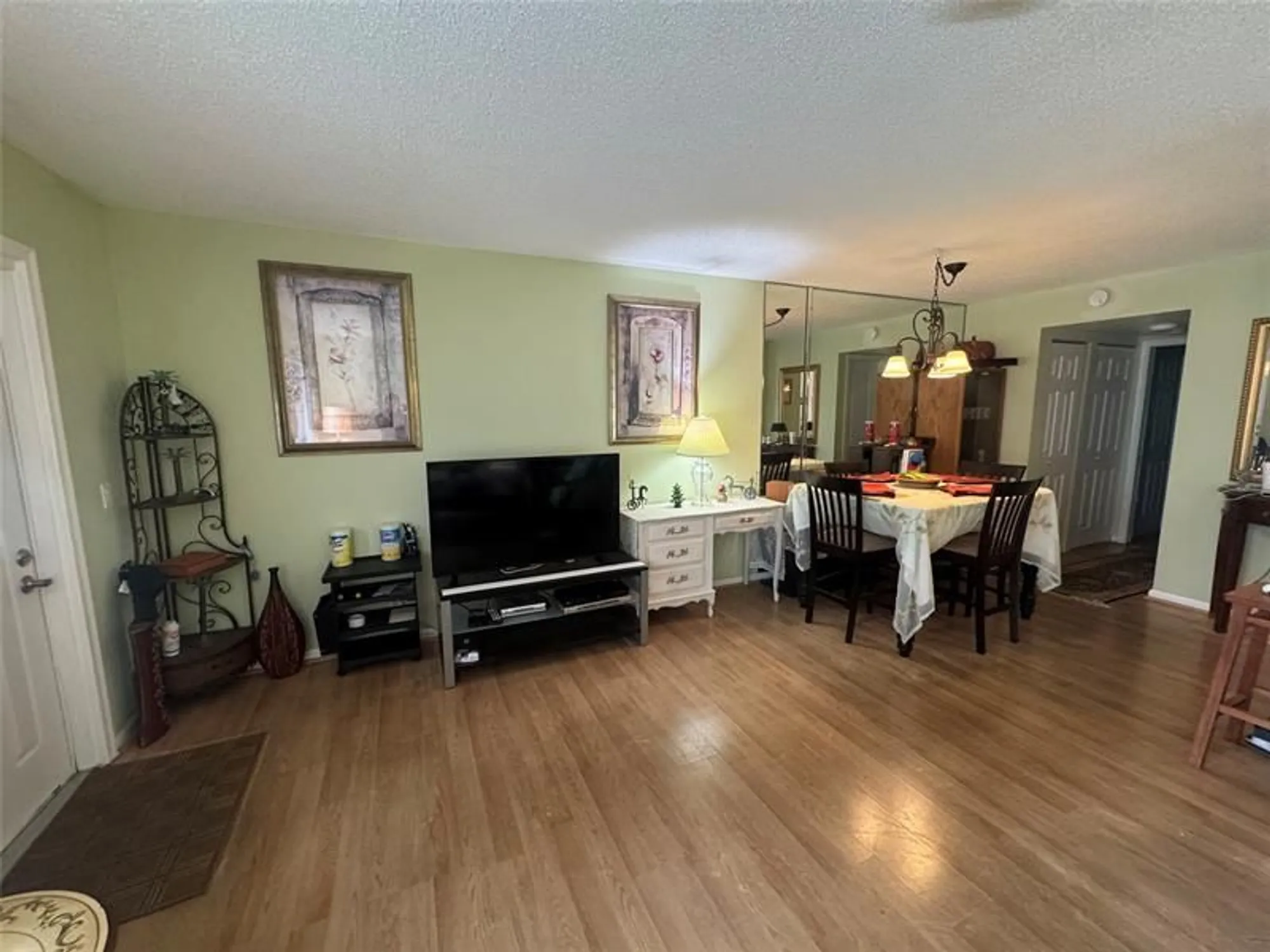 Property Slideshow image 12 of 23 | 61 camden c c, West Palm Beach, FL, 33417