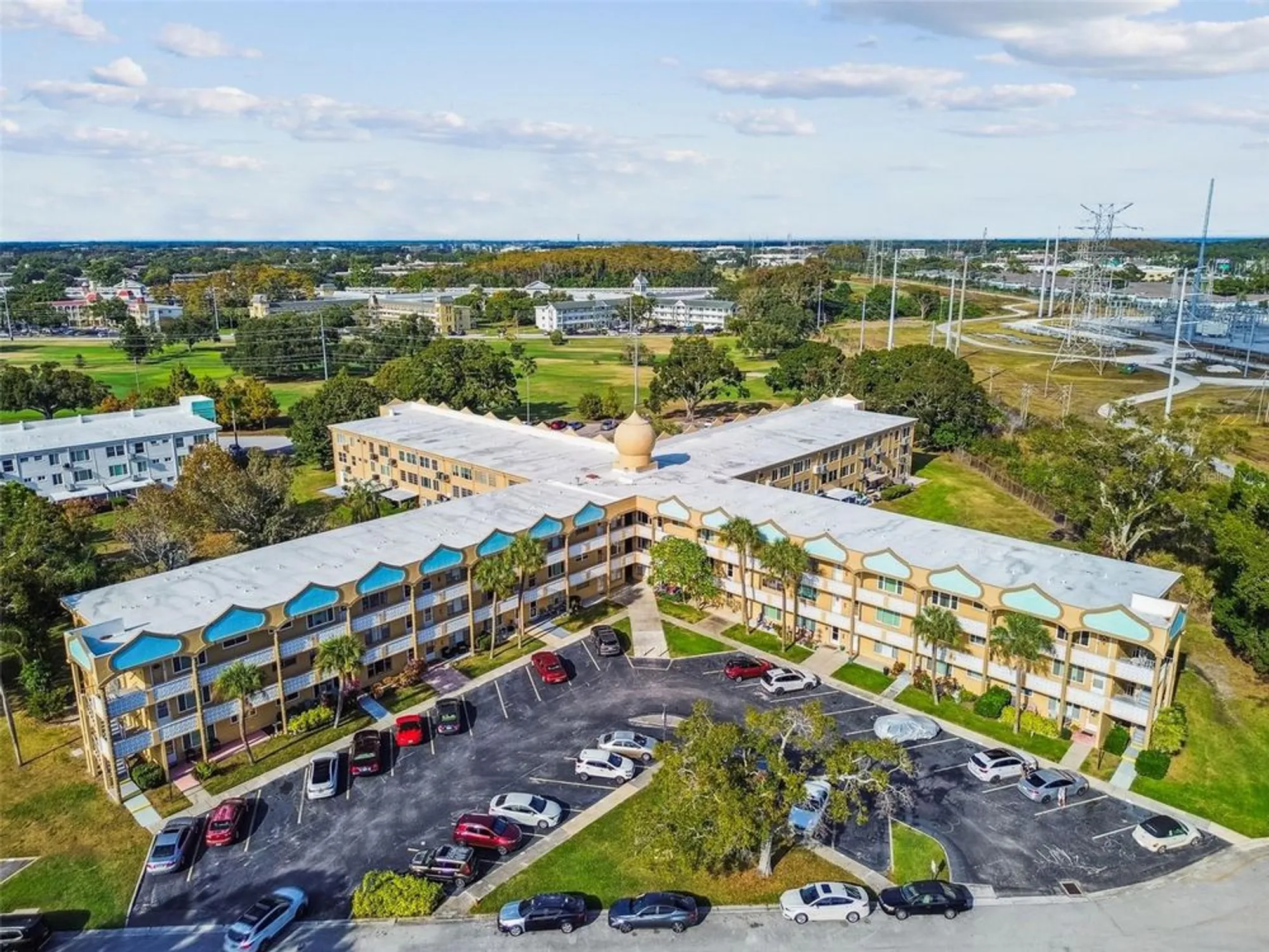 Property Slideshow image 38 of 73 | 2466 ecuadorian way apt 6, Clearwater, FL, 33763