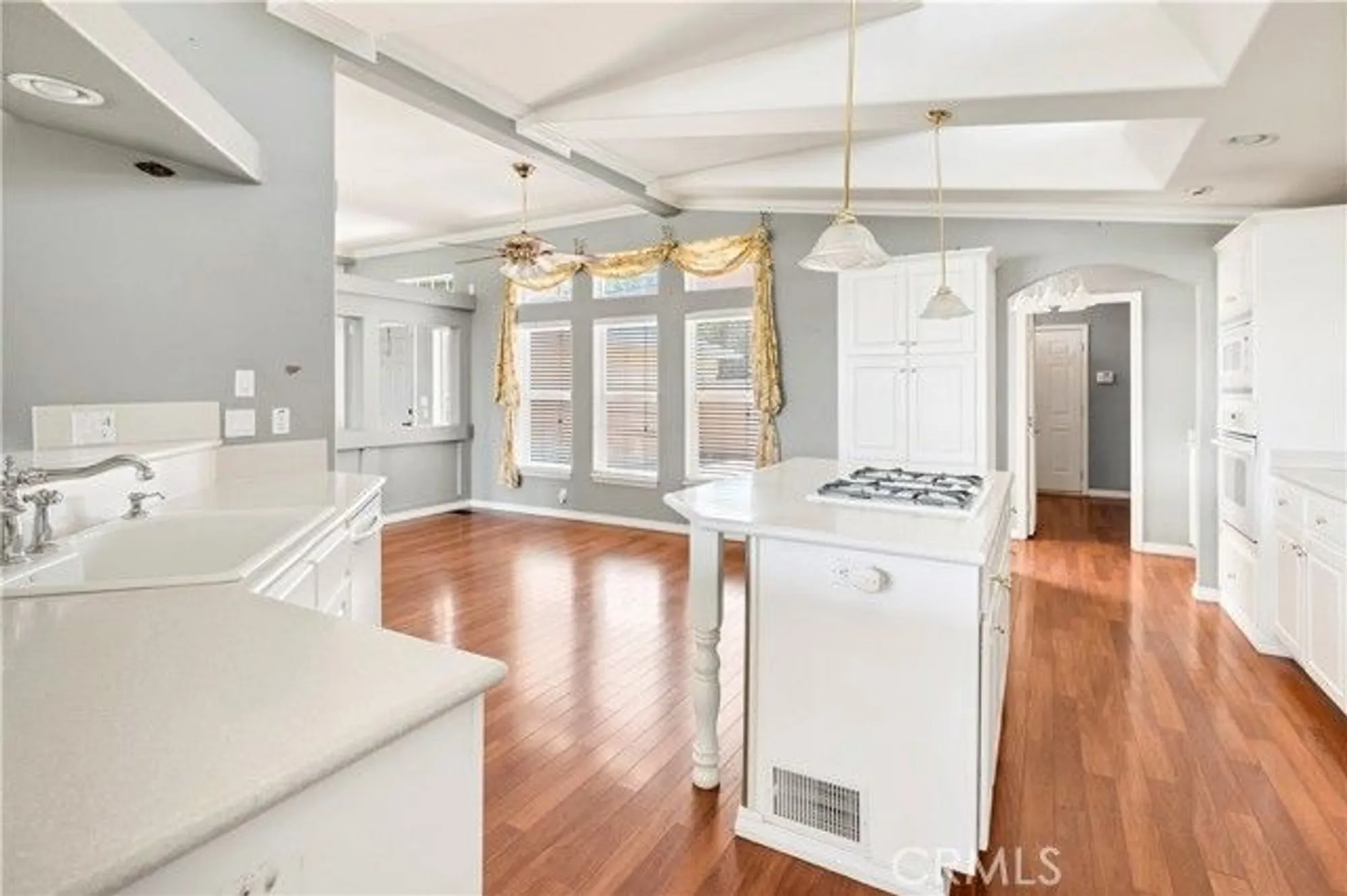 Property Slideshow image 12 of 48 | 2752 peach tree st, Hemet, CA, 92545