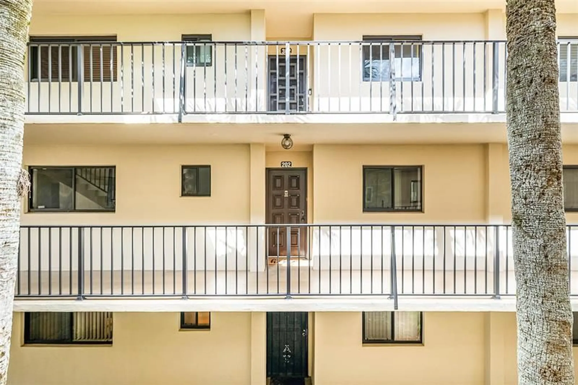 Property Slideshow image 42 of 43 | 5280 las verdes cir 202, Delray Beach, FL, 33484