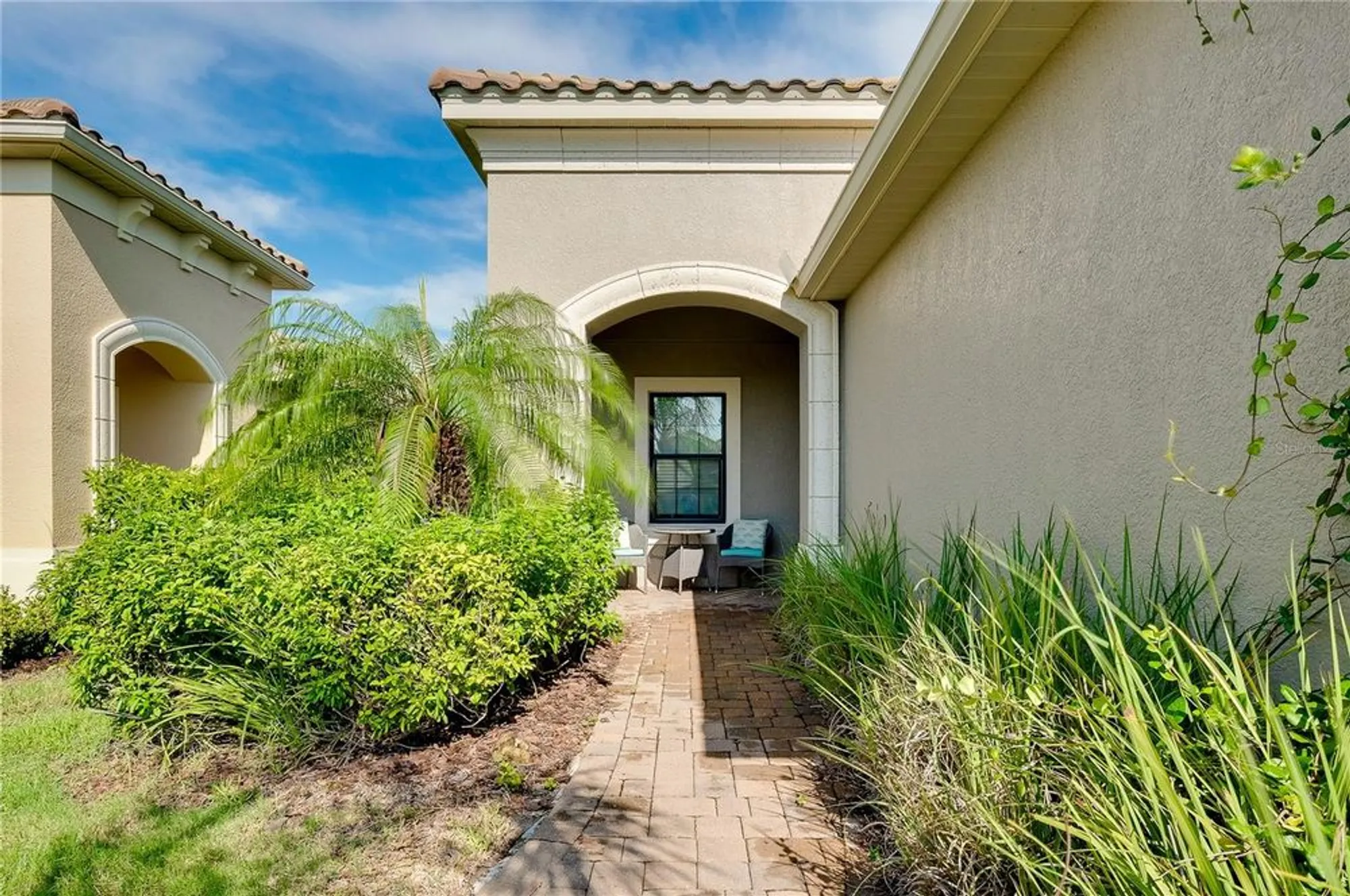 Property Slideshow image 4 of 59 | 21629 avon park ct, Venice, FL, 34293