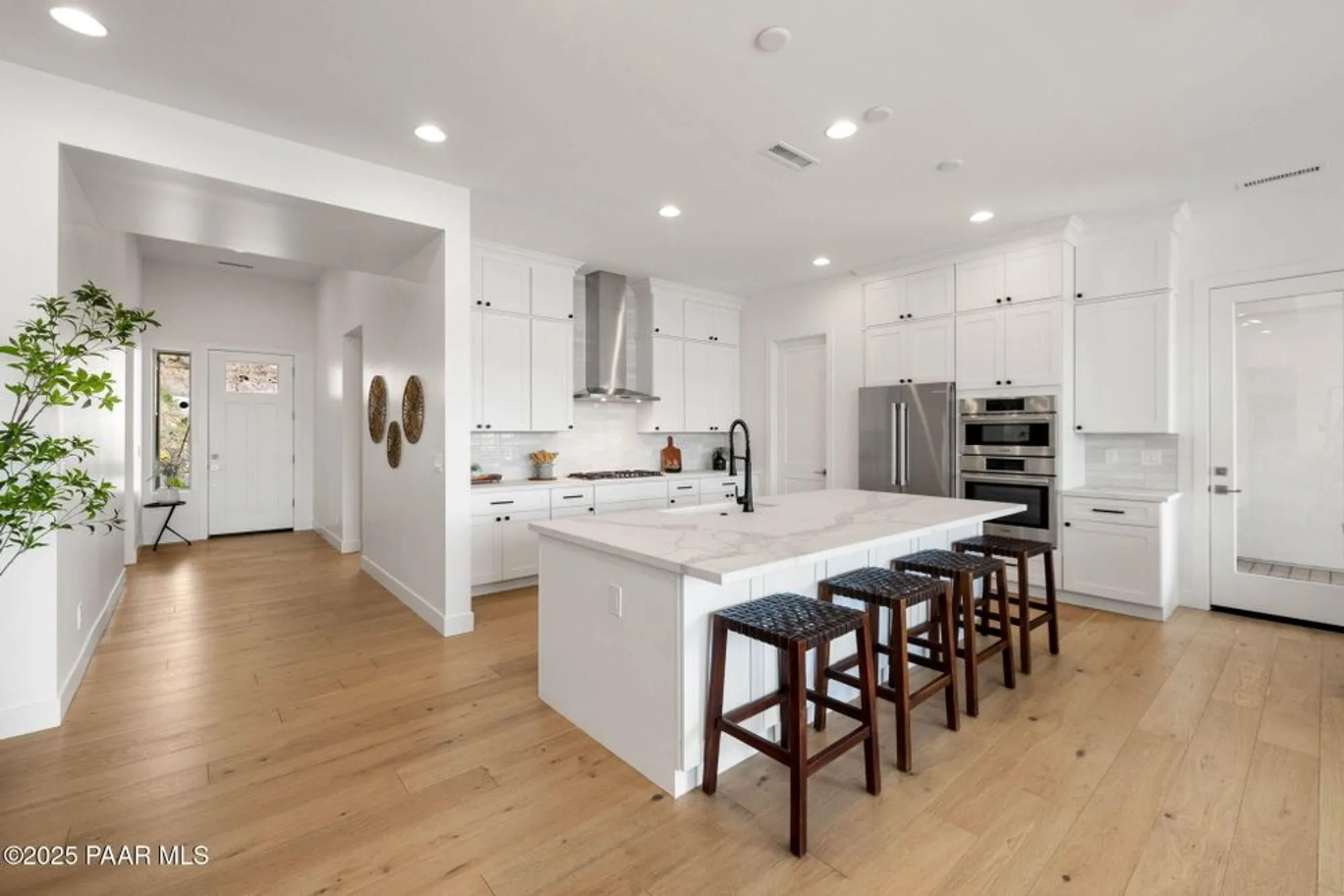 Property Slideshow image 11 of 49 | 1109 s lakeview dr, Prescott, AZ, 86301