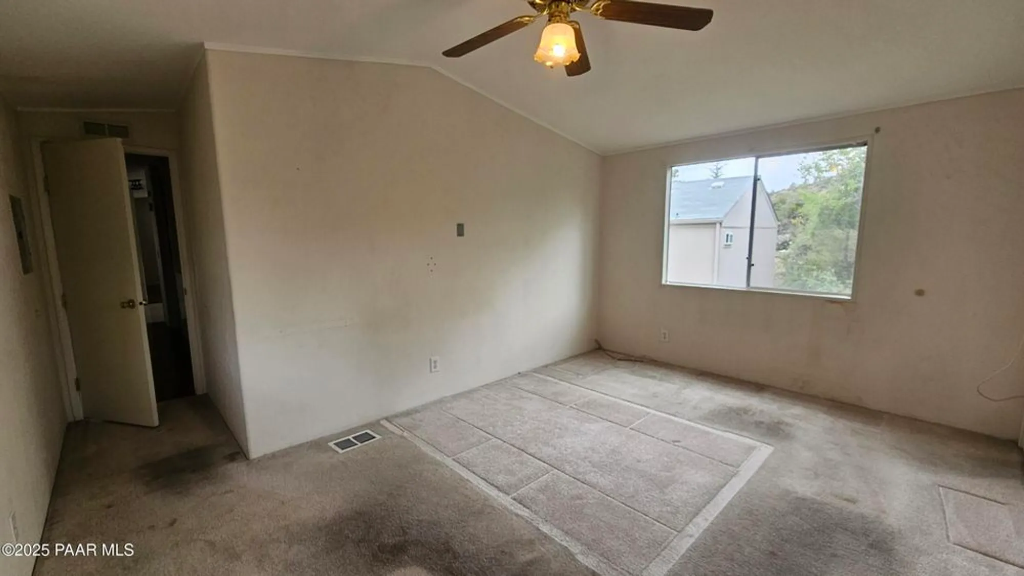 Property Slideshow image 13 of 23 | 803 wildflower dr, Prescott, AZ, 86301