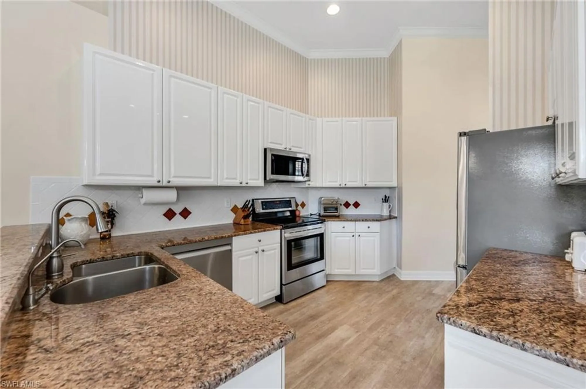 Property Slideshow image 6 of 29 | 25374 galashields cir, Bonita Springs, FL, 34134