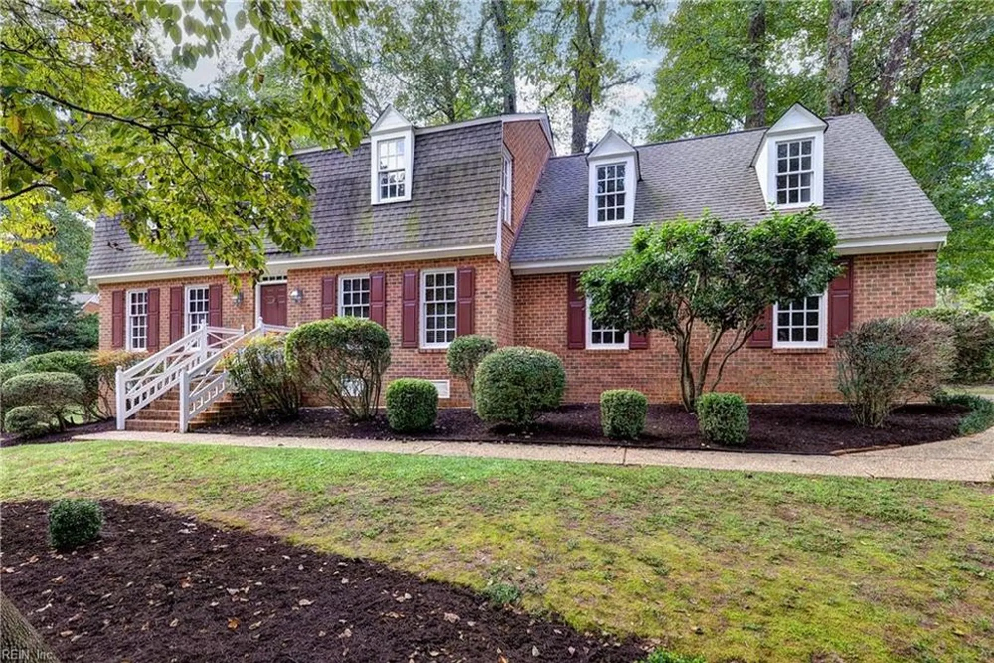 Property Slideshow image 33 of 45 | 136 thomas dale, Williamsburg, VA, 23185
