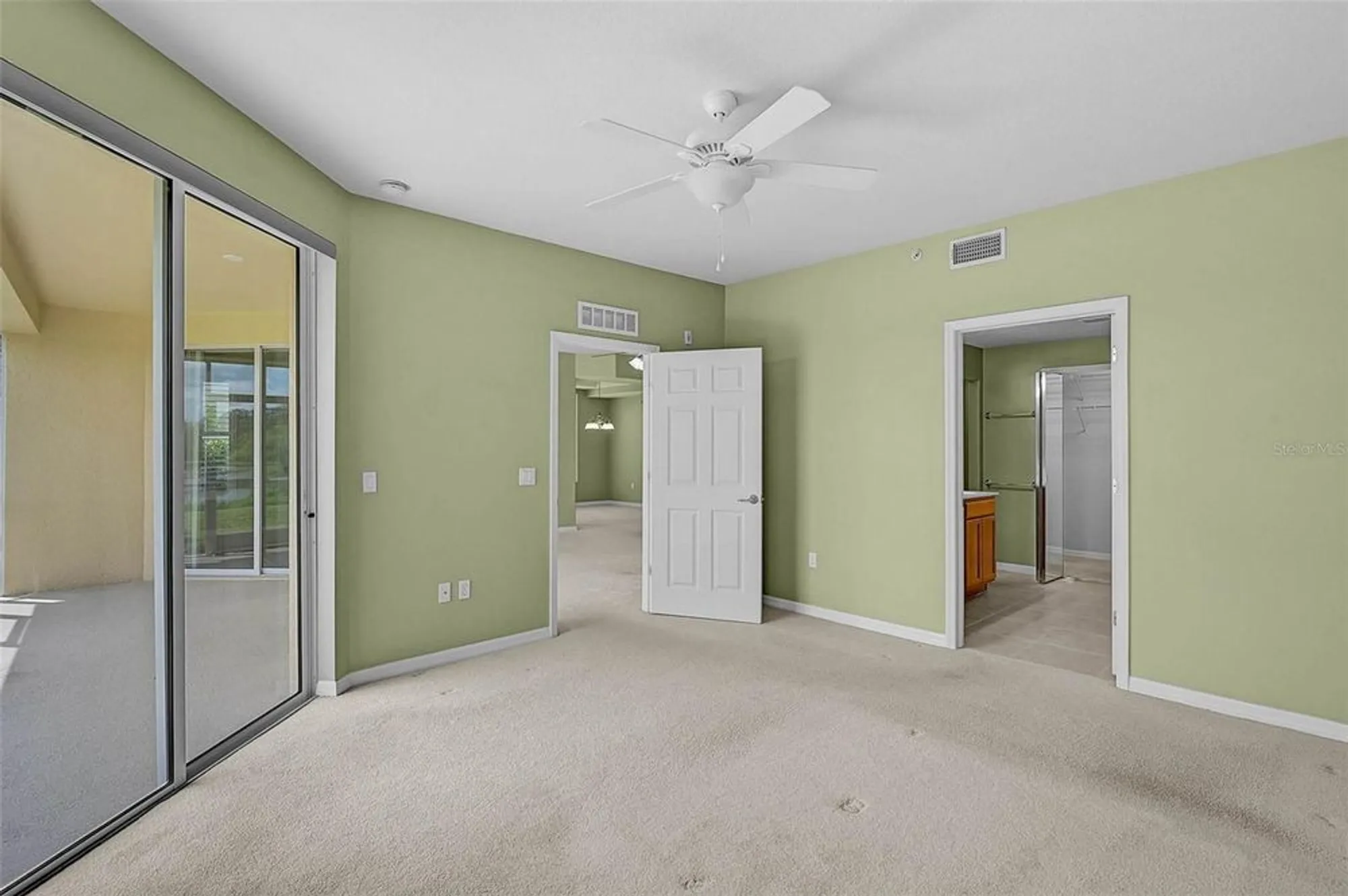Property Slideshow image 16 of 38 | 1257 burgos dr 302, Sarasota, FL, 34238