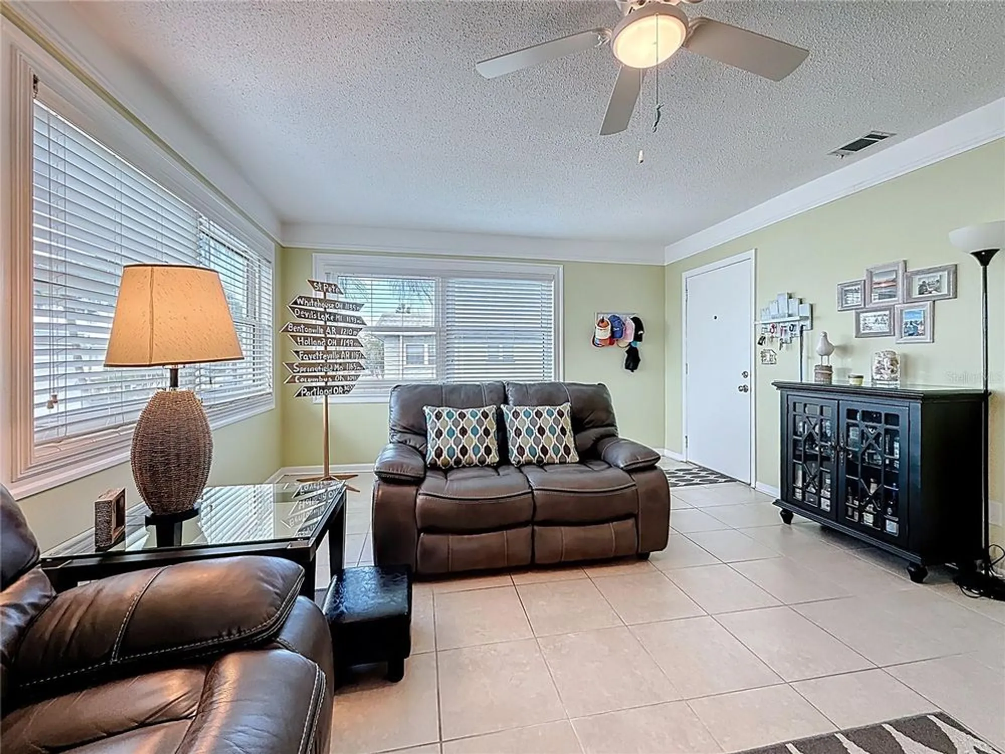 Property Slideshow image 12 of 64 | 5267 81st st n apt 26, Saint Petersburg, FL, 33709