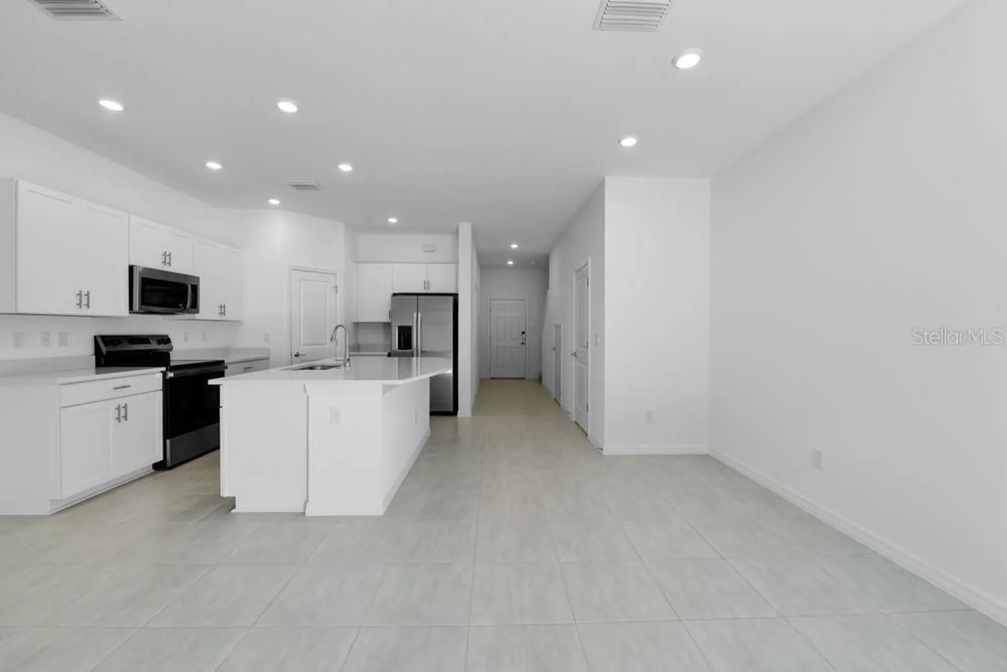 Property Slideshow image 10 of 40 | 15148 cuzcorro ct, Nokomis, FL, 34275