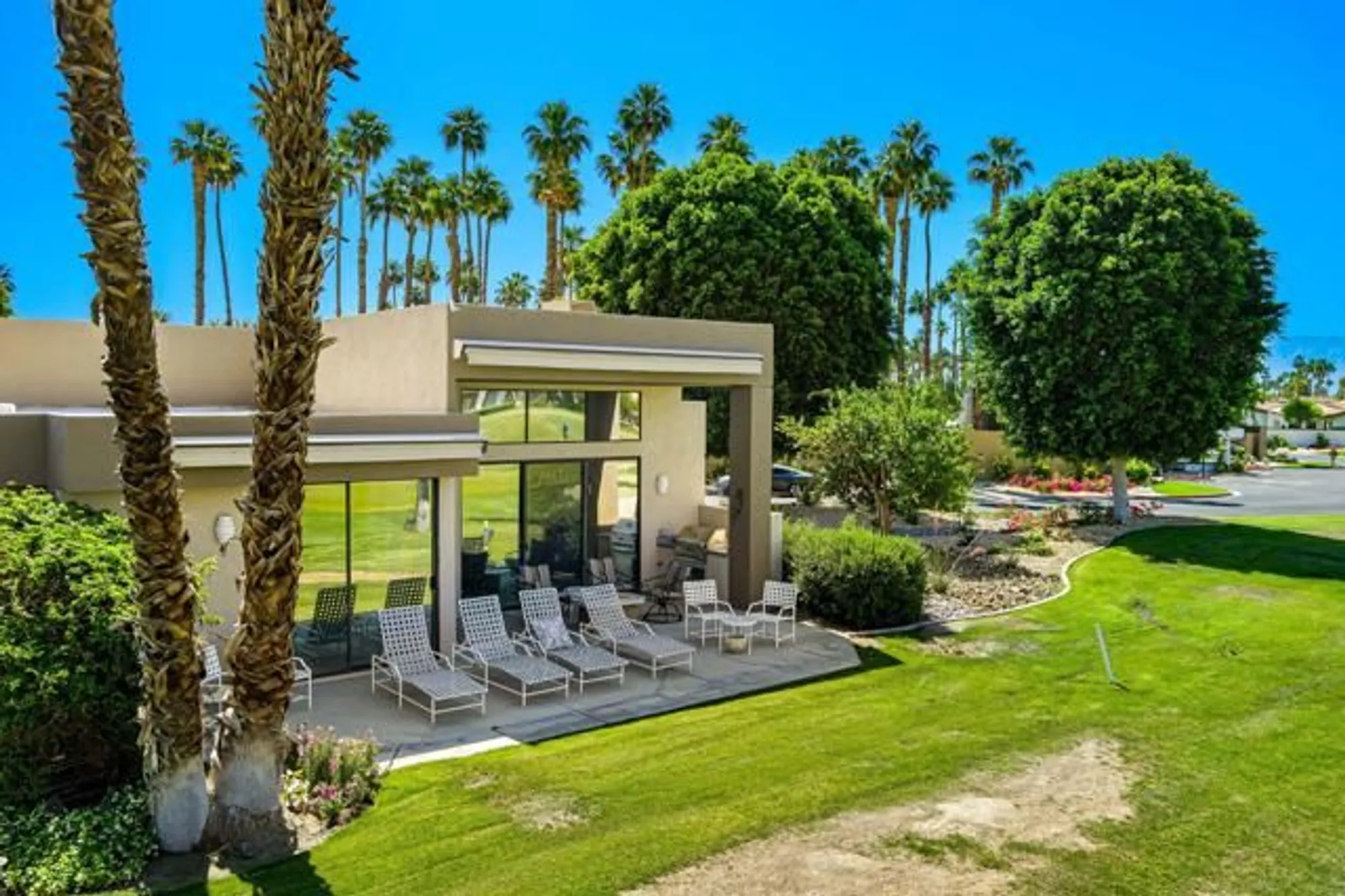 Property Slideshow image 22 of 24 | 55105 oakhill, La Quinta, CA, 92253