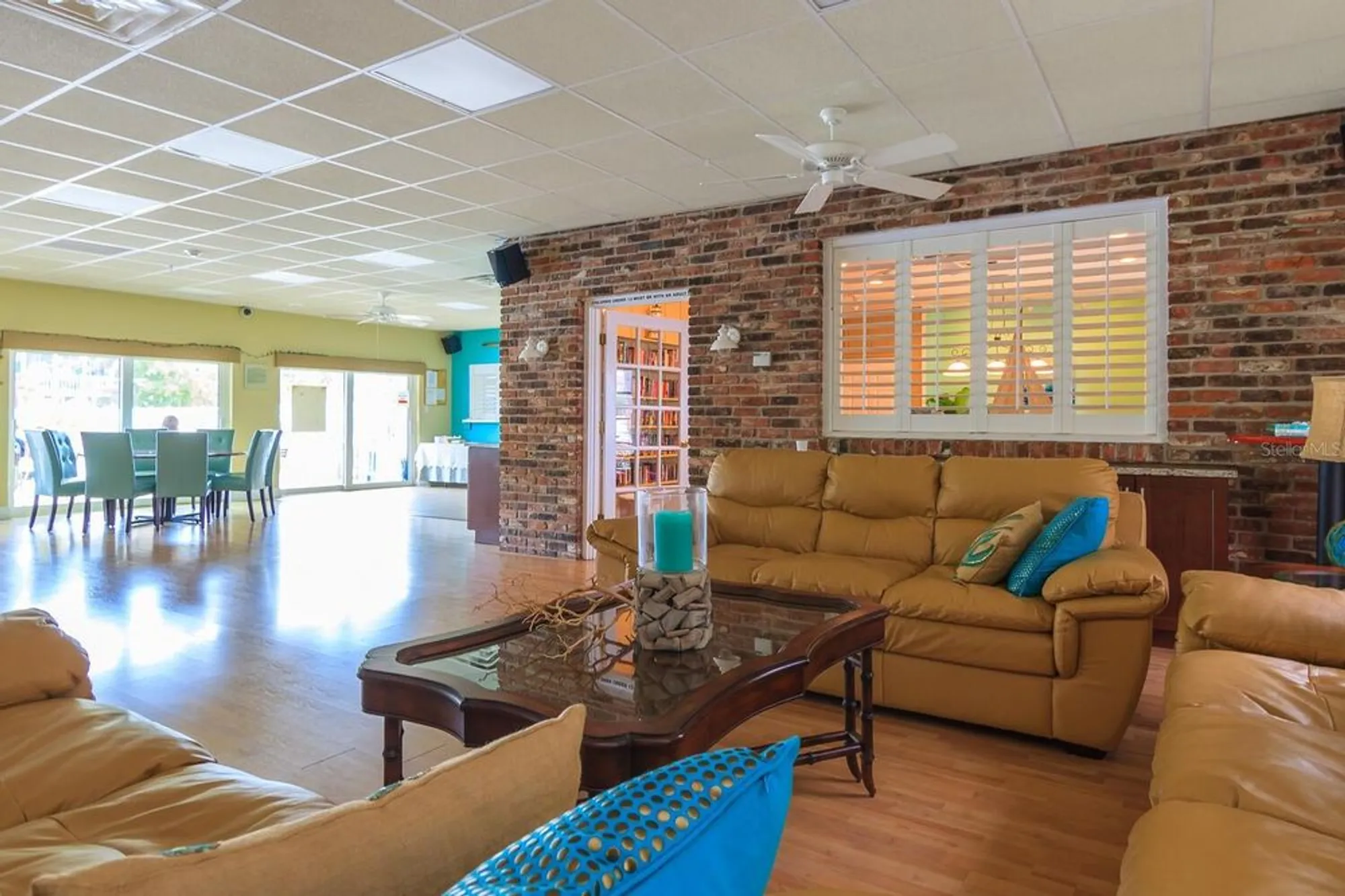 Property Slideshow image 35 of 45 | 1250 n portofino dr apt 304, Sarasota, FL, 34242
