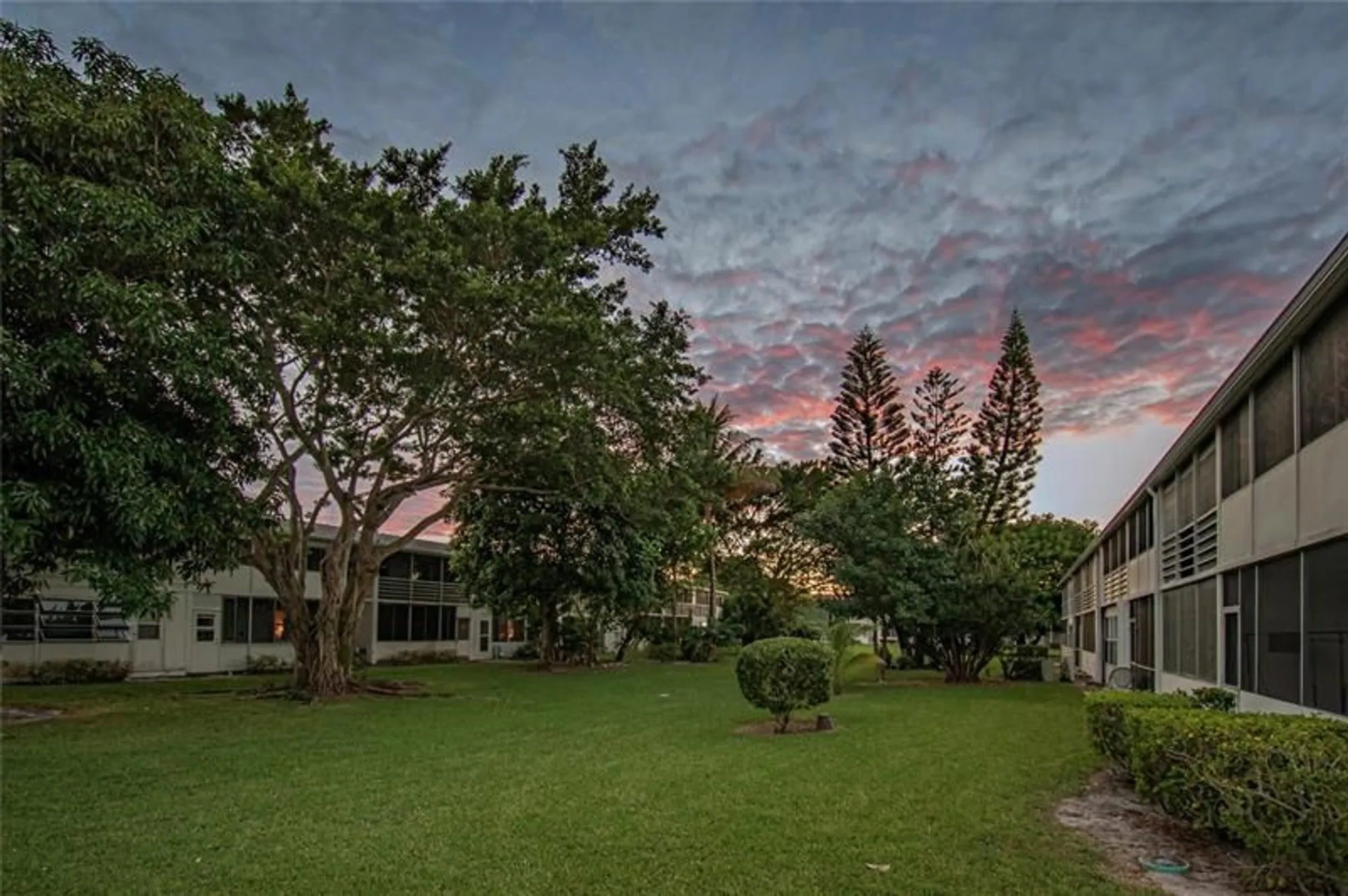 Property Slideshow image 25 of 30 | 235 kent n # 235, West Palm Beach, FL, 33417