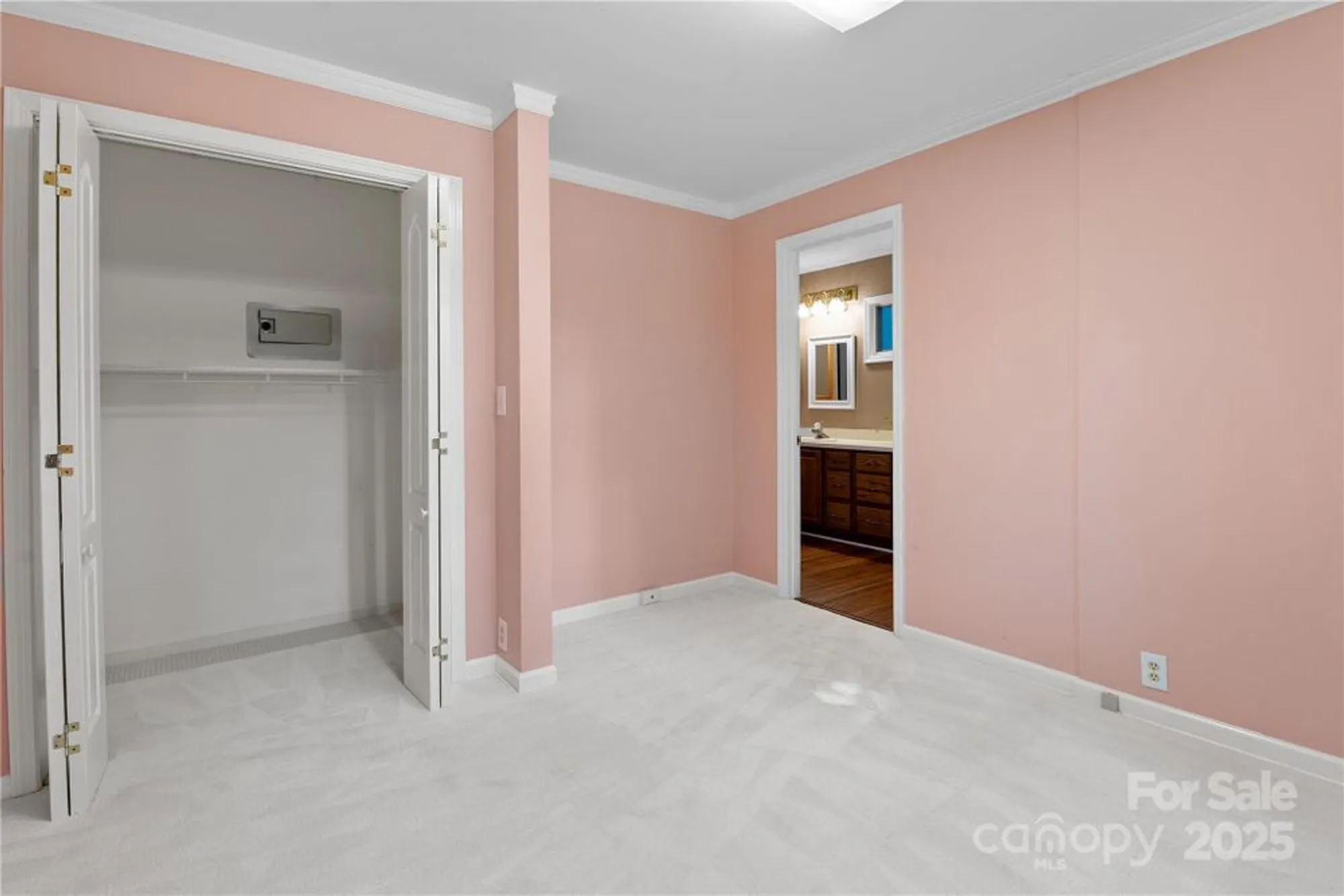 Property Slideshow image 14 of 32 | 131 jenny lind dr, Hendersonville, NC, 28791