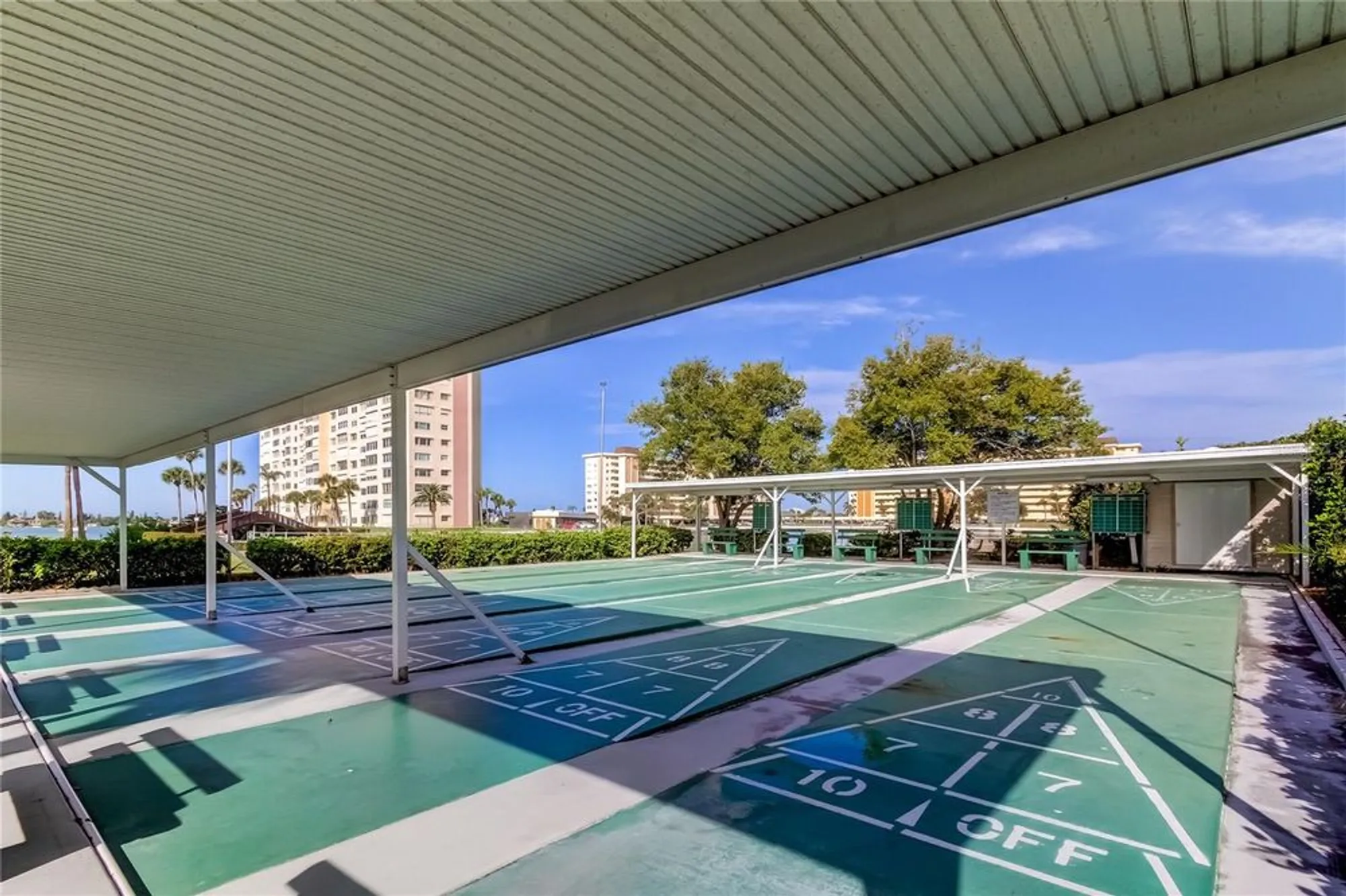 Property Slideshow image 30 of 45 | 4775 cove cir apt 1008, St Petersburg, FL, 33708