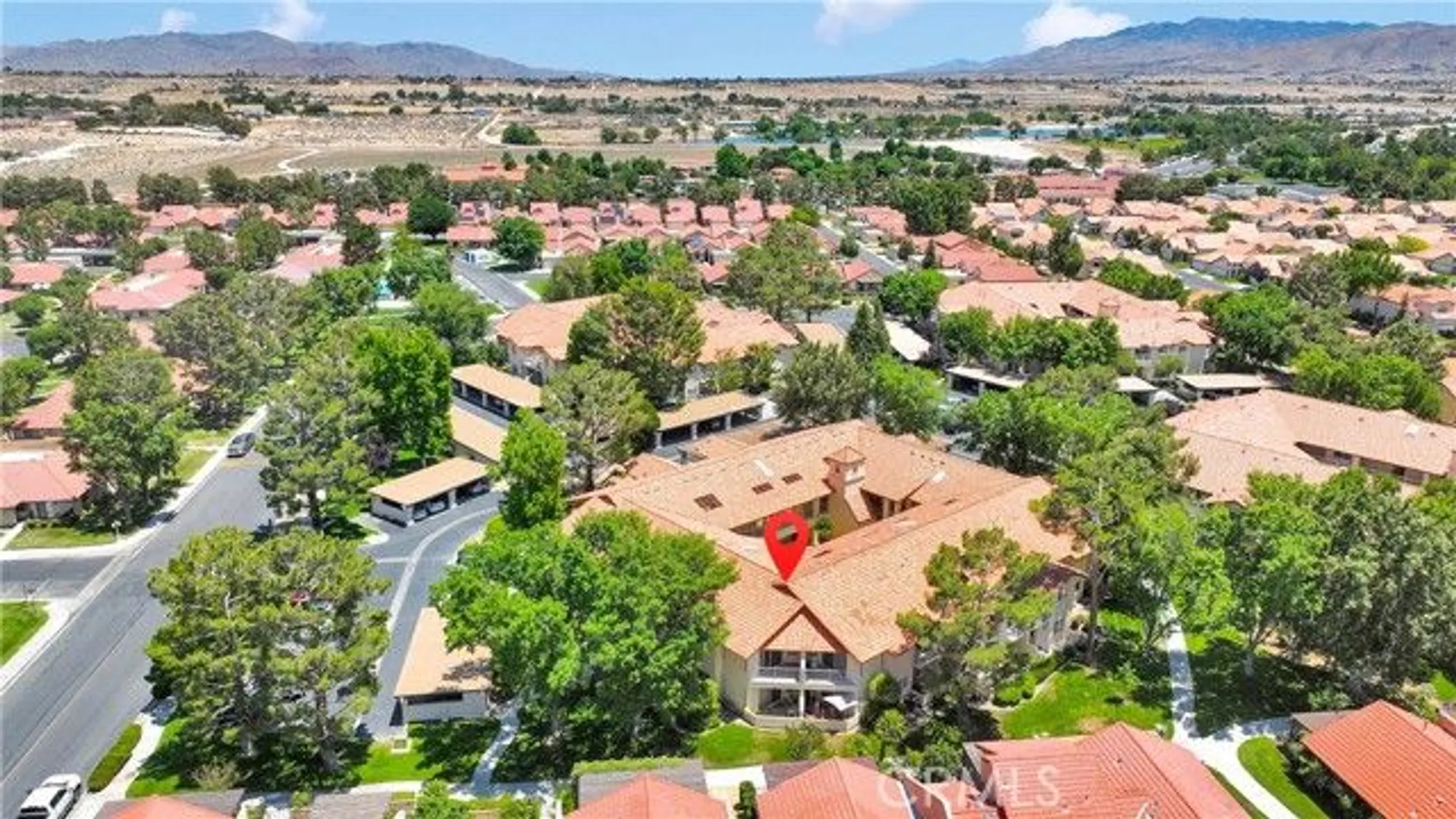 Property Slideshow image 33 of 39 | 19121 palo verde dr, Apple Valley, CA, 92308