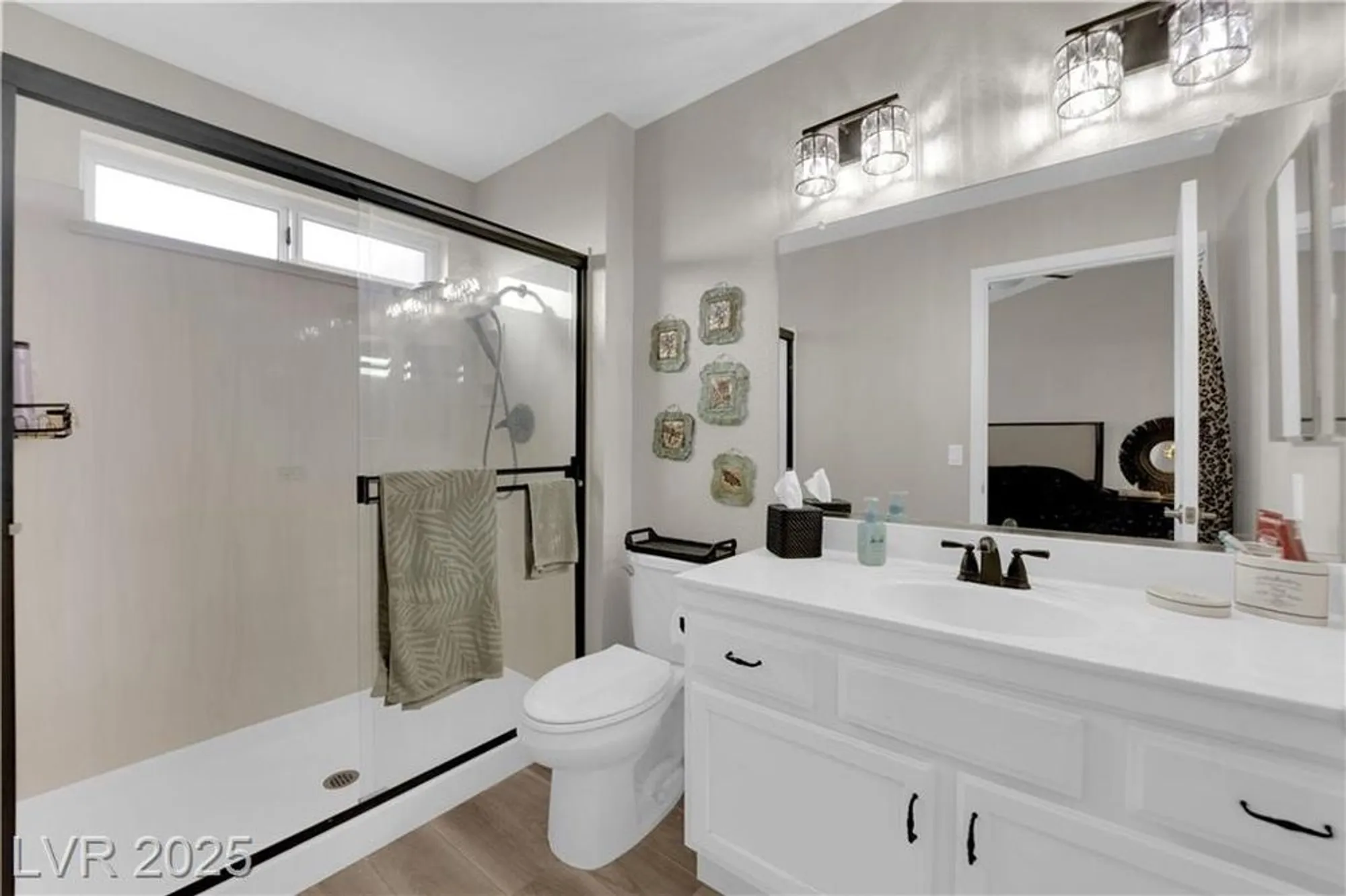 Property Slideshow image 19 of 27 | 8801 villa ridge dr, Las Vegas, NV, 89134