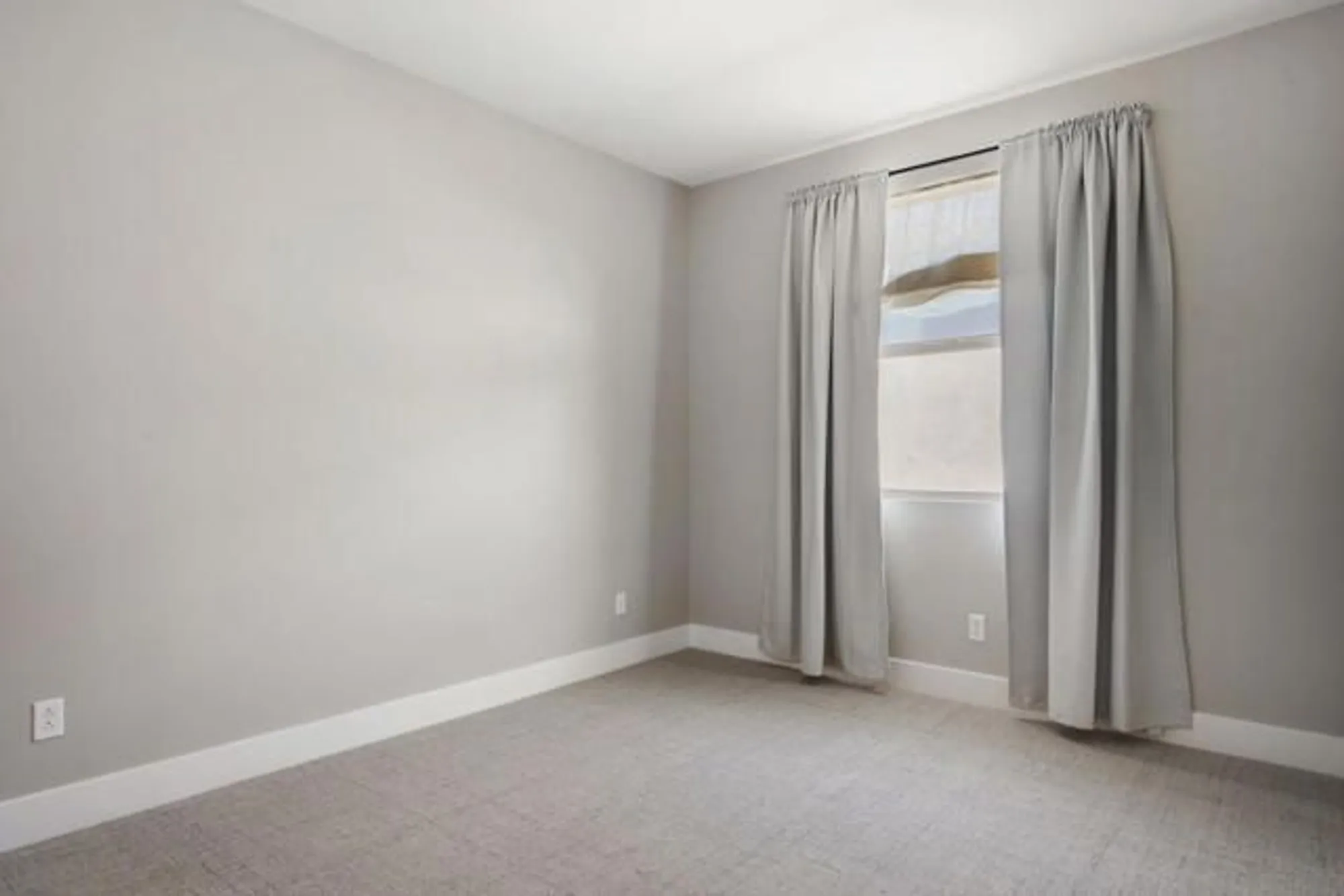 Property Slideshow image 16 of 43 | 50565 monterey canyon dr, Indio, CA, 92201