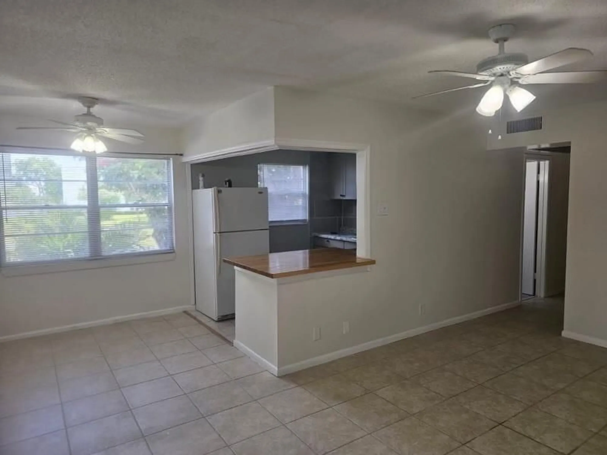 Property Slideshow image 4 of 42 | 333 newport v # 333, Deerfield Beach, FL, 33442