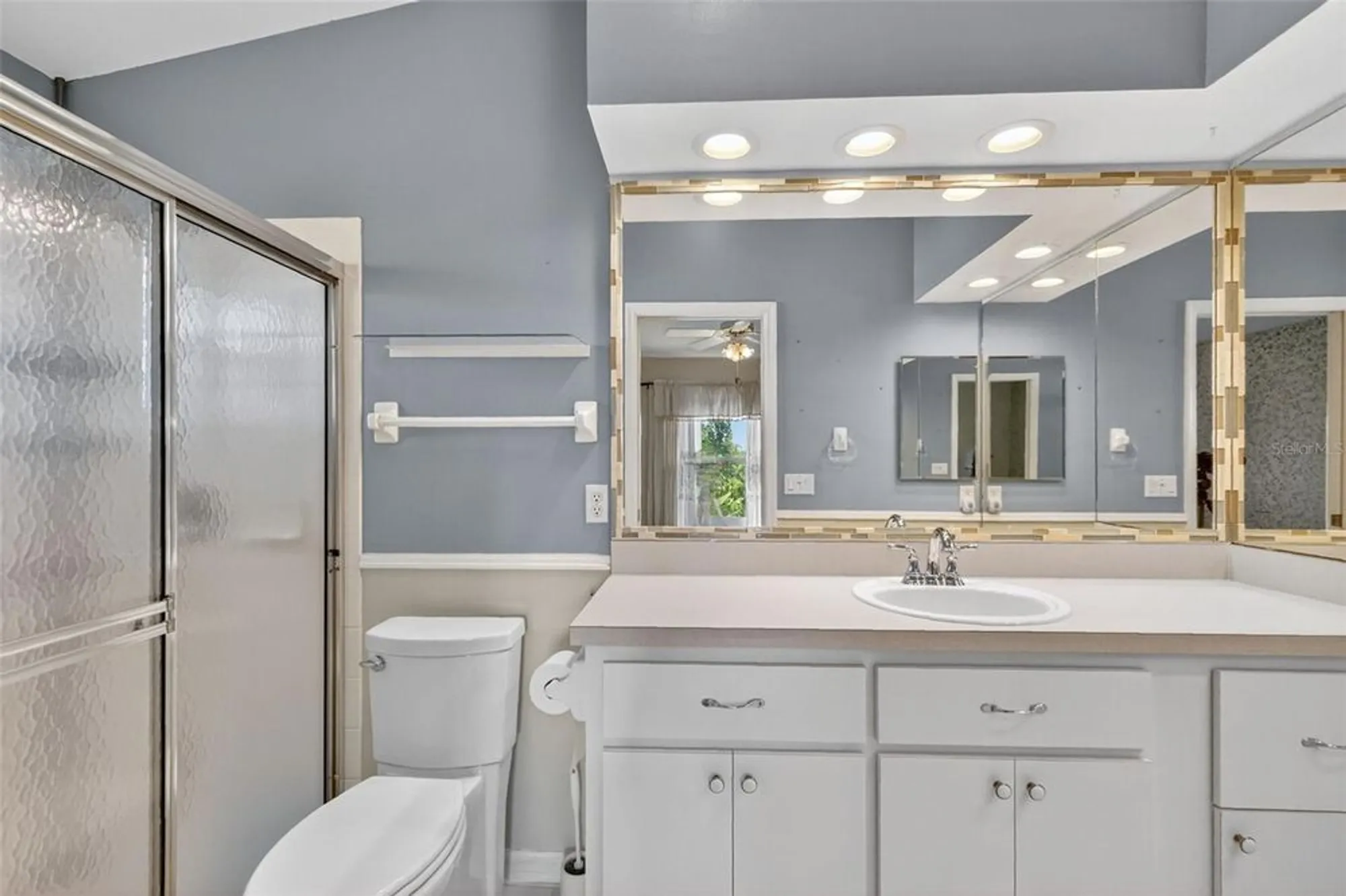 Property Slideshow image 28 of 69 | 21902 king henry ave, Leesburg, FL, 34748