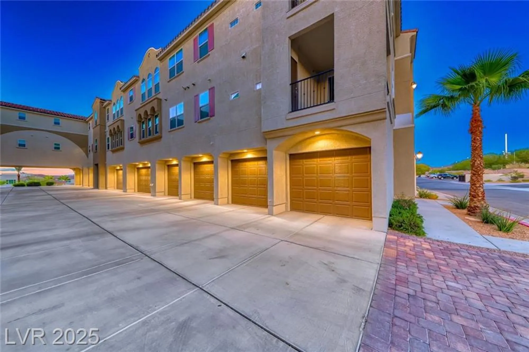 Property Slideshow image 5 of 57 | 2555 hampton rd 9308, Henderson, NV, 89052