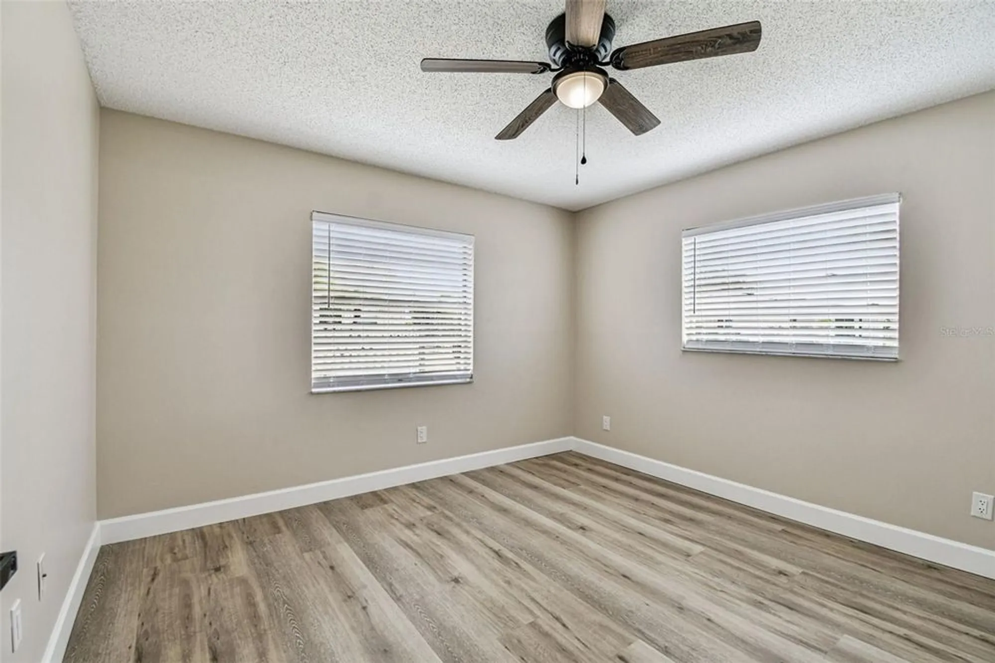 Property Slideshow image 21 of 36 | 1805 butterfly pl, Sun City Center, FL, 33573