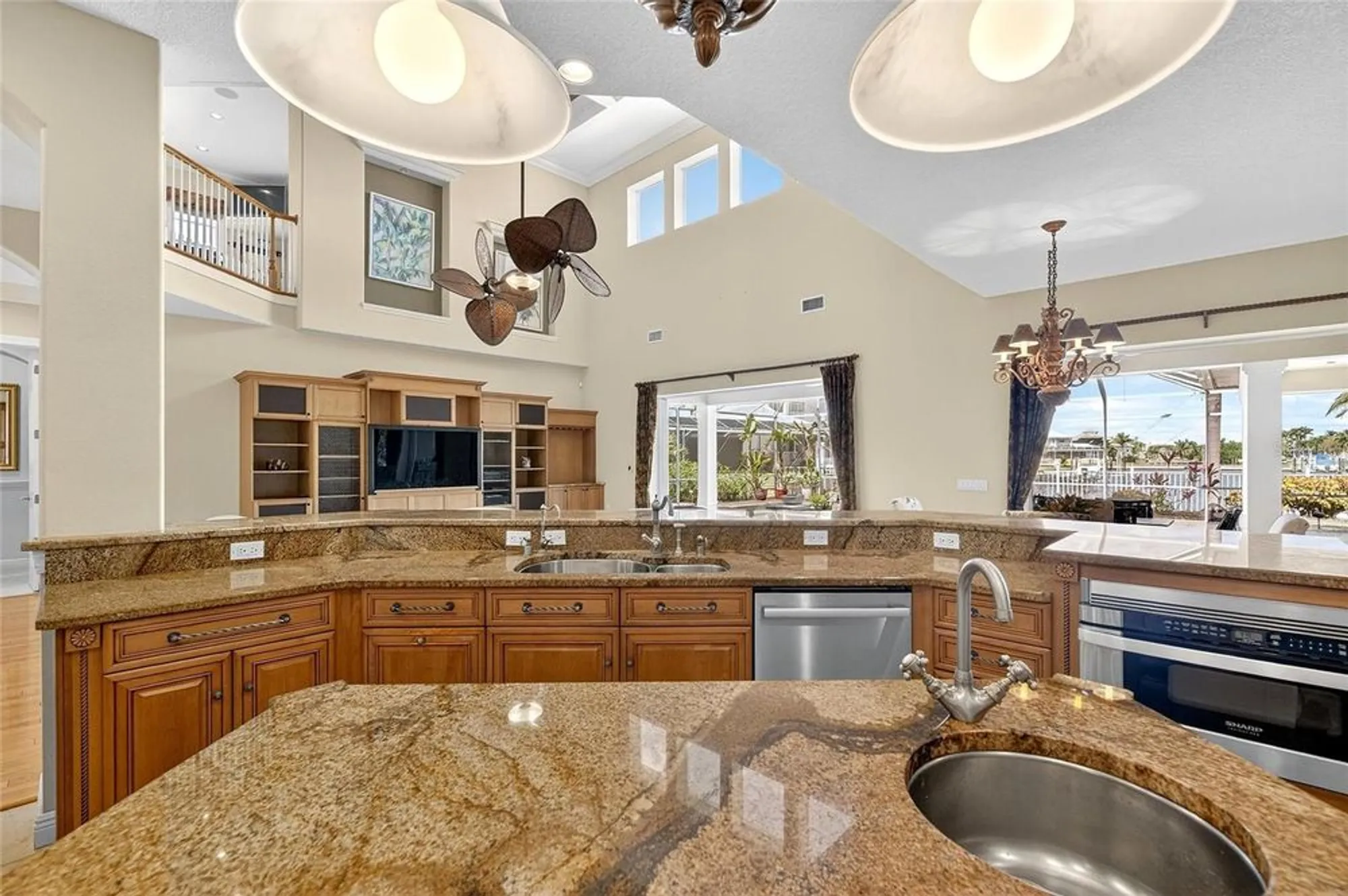 Property Slideshow image 34 of 98 | 517 mirabay blvd, Apollo Beach, FL, 33572