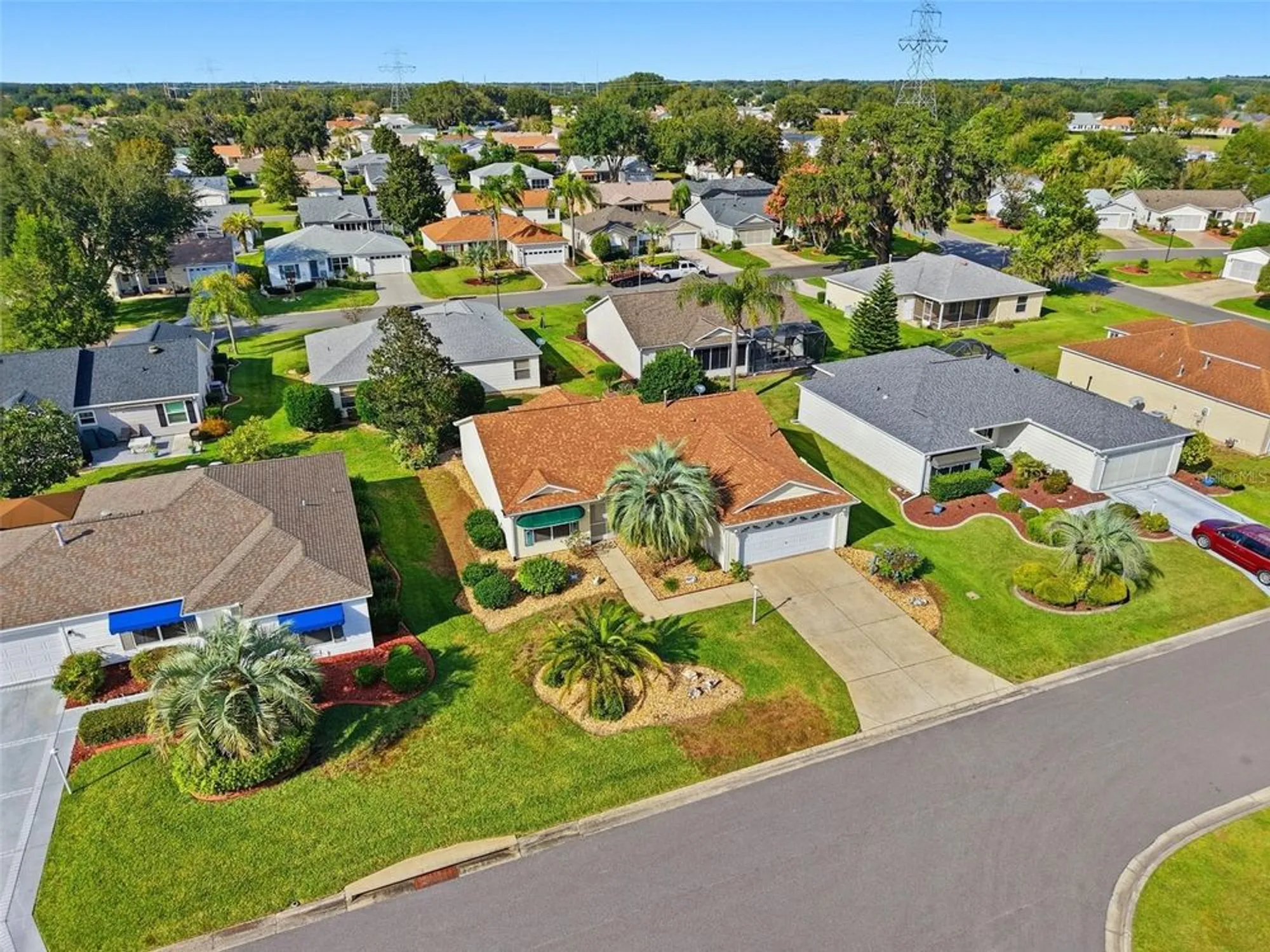 Property Slideshow image 4 of 69 | 17985 se 92nd amory ave, The Villages, FL, 32162