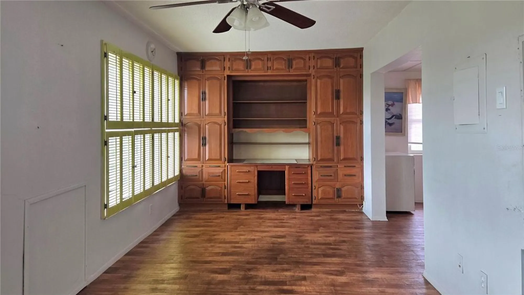 Property Slideshow image 13 of 35 | 2321 ecuadorian way 61, Clearwater, FL, 33763