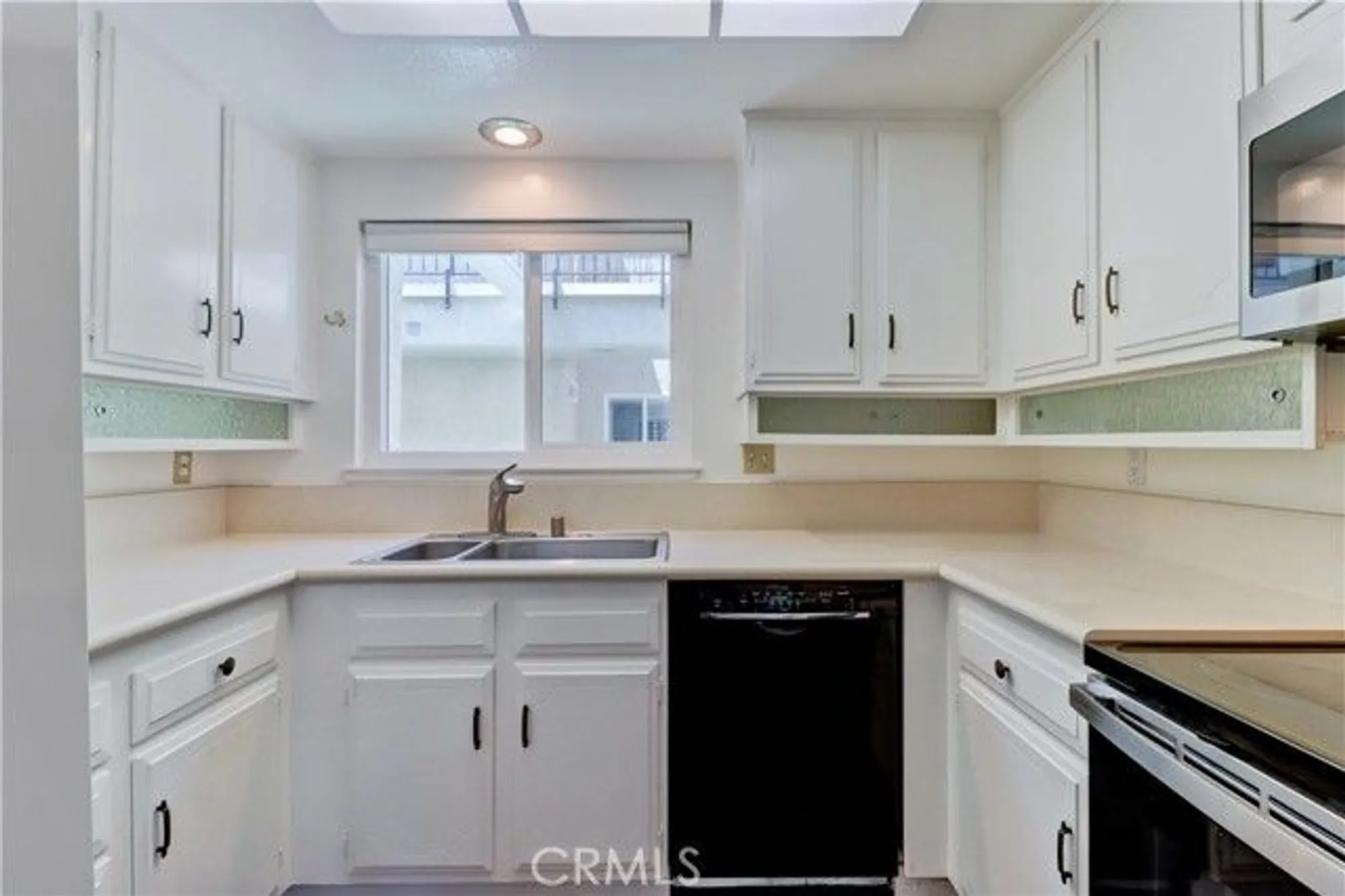 Property Slideshow image 7 of 41 | 2391 via mariposa 2e, Laguna Woods, CA, 92637