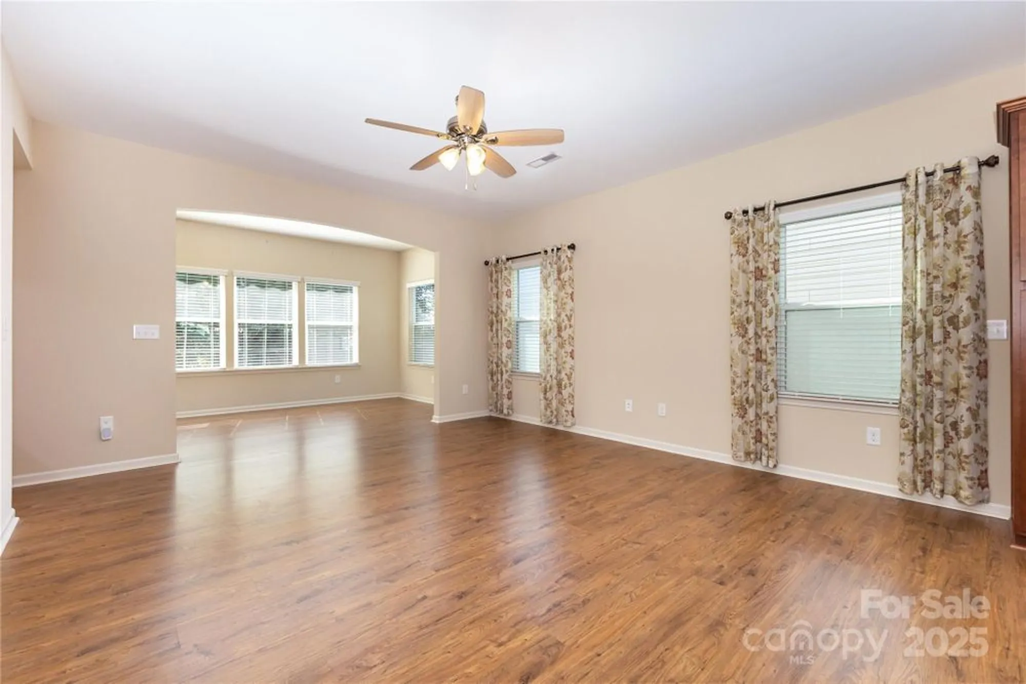 Property Slideshow image 9 of 47 | 24604 blue heron cir, Lancaster, SC, 29720