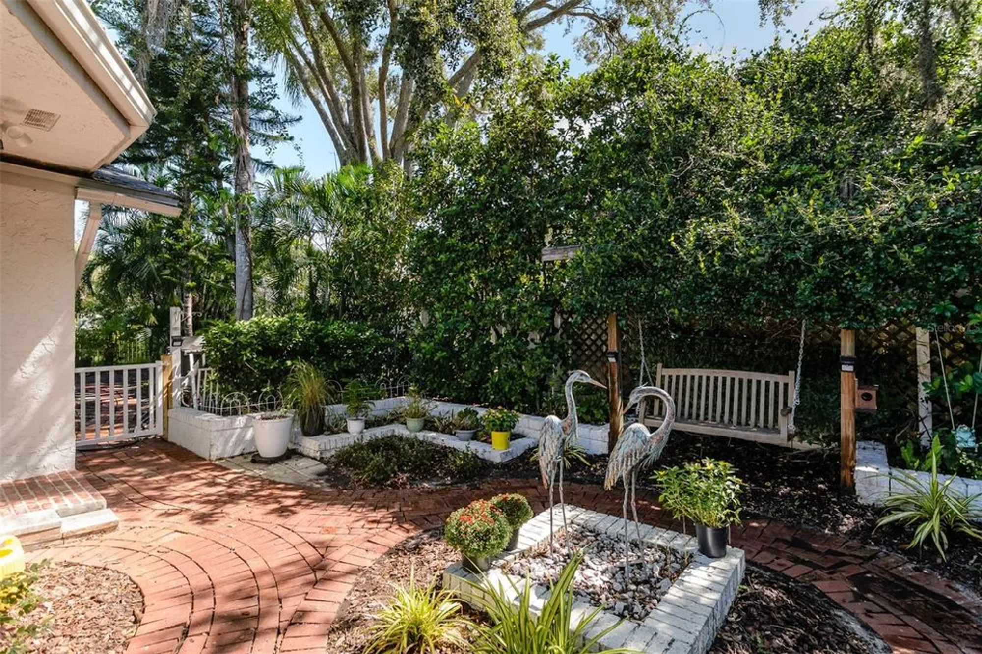 Property Slideshow image 33 of 56 | 1137 lanyard st, Palm Harbor, FL, 34685