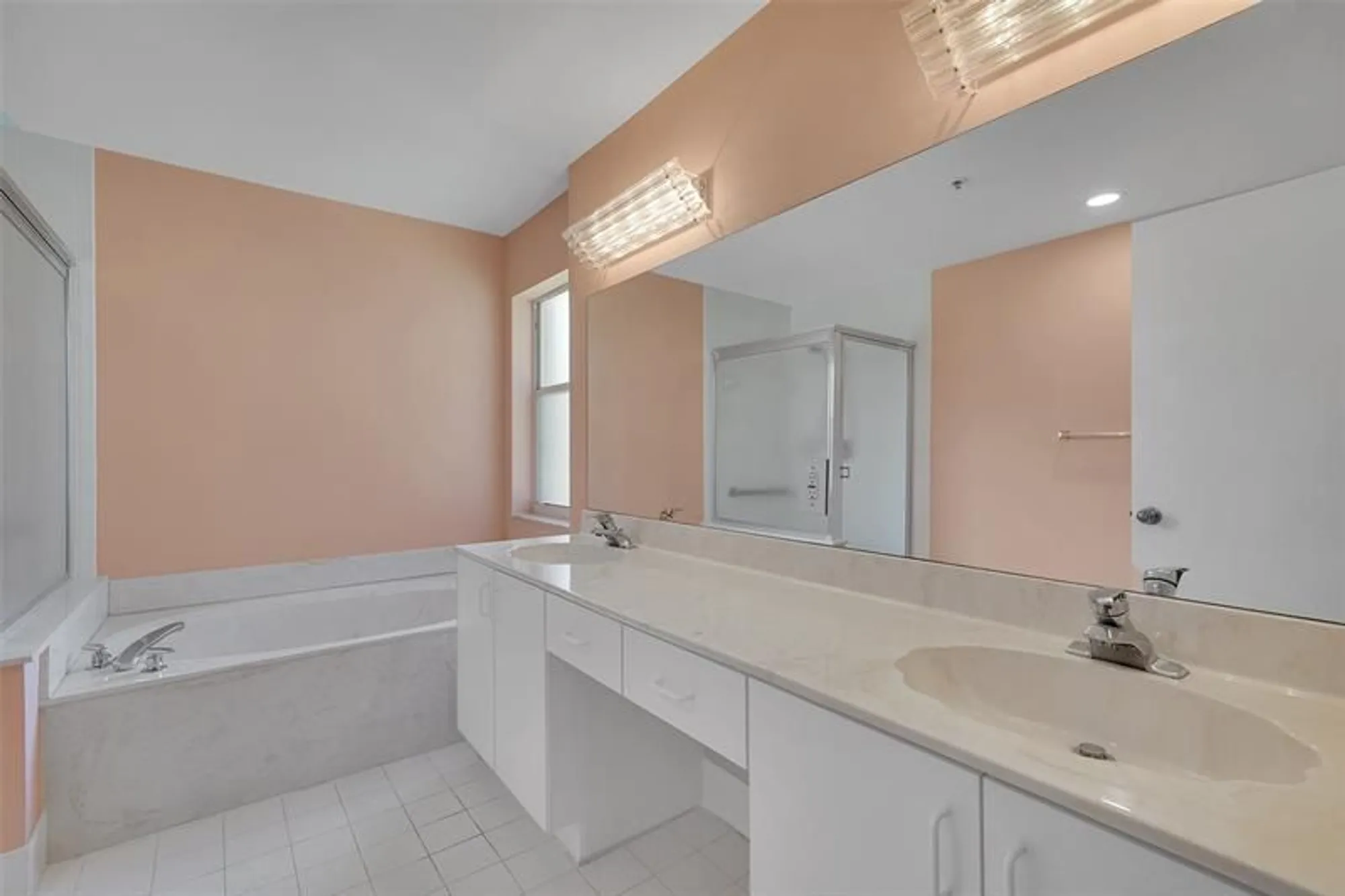 Property Slideshow image 31 of 36 | 5876 regal glen dr 201, Boynton Beach, FL, 33437