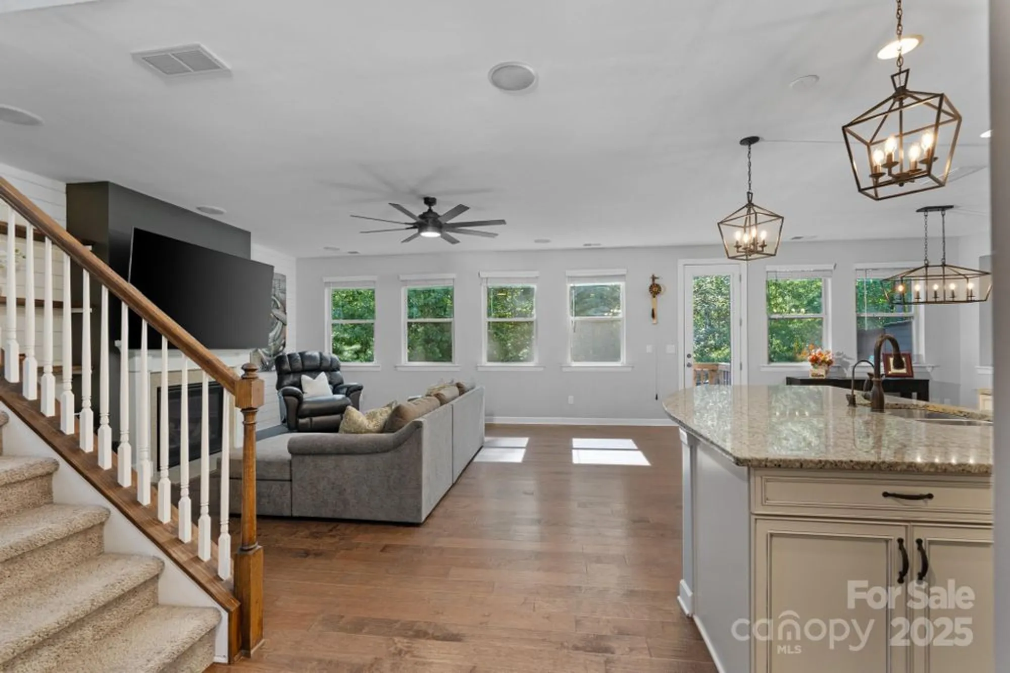Property Slideshow image 12 of 48 | 4946 norman park pl, Lake Wylie, SC, 29710