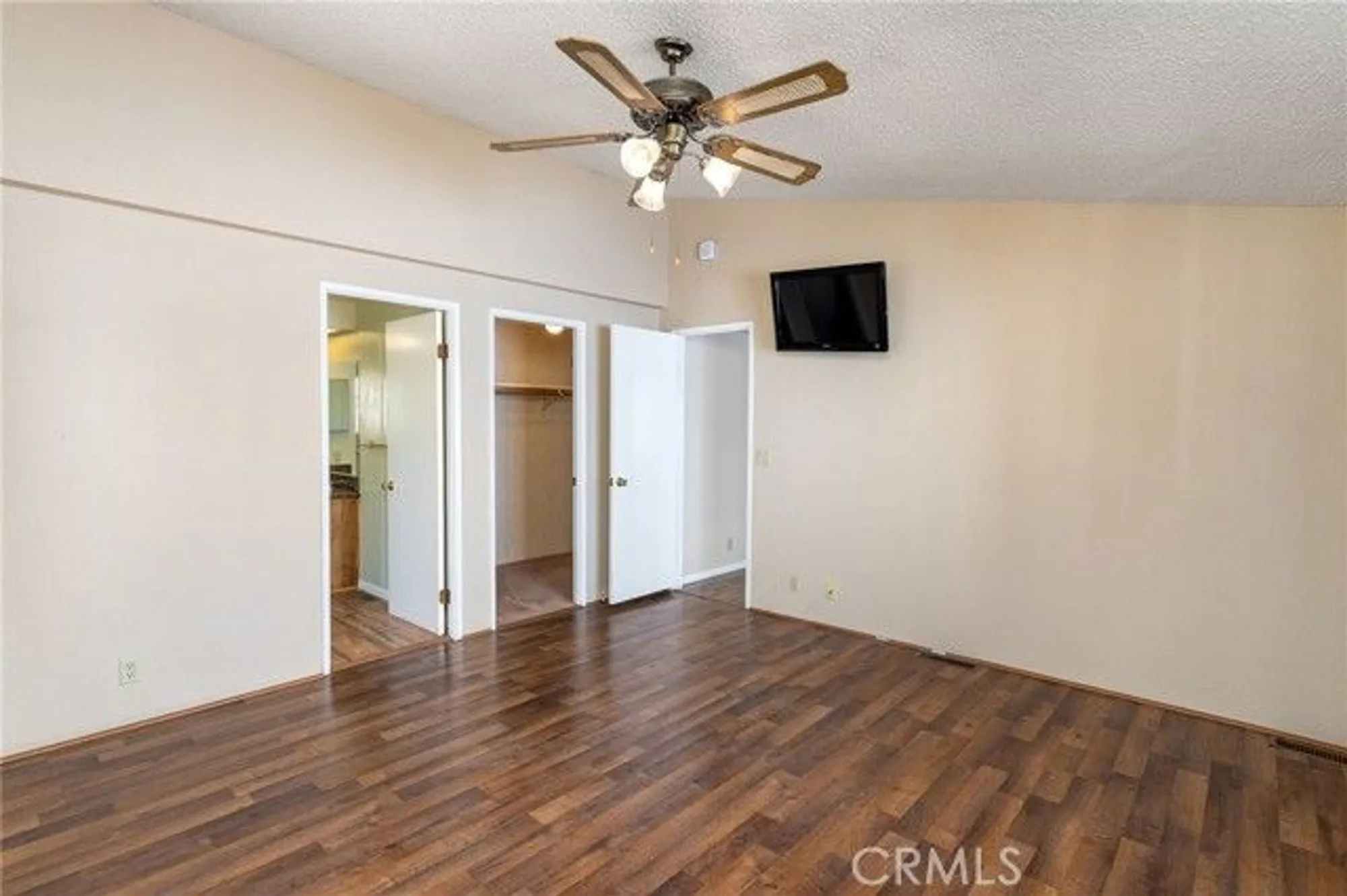 Property Slideshow image 16 of 44 | 38350 via taffia, Murrieta, CA, 92563