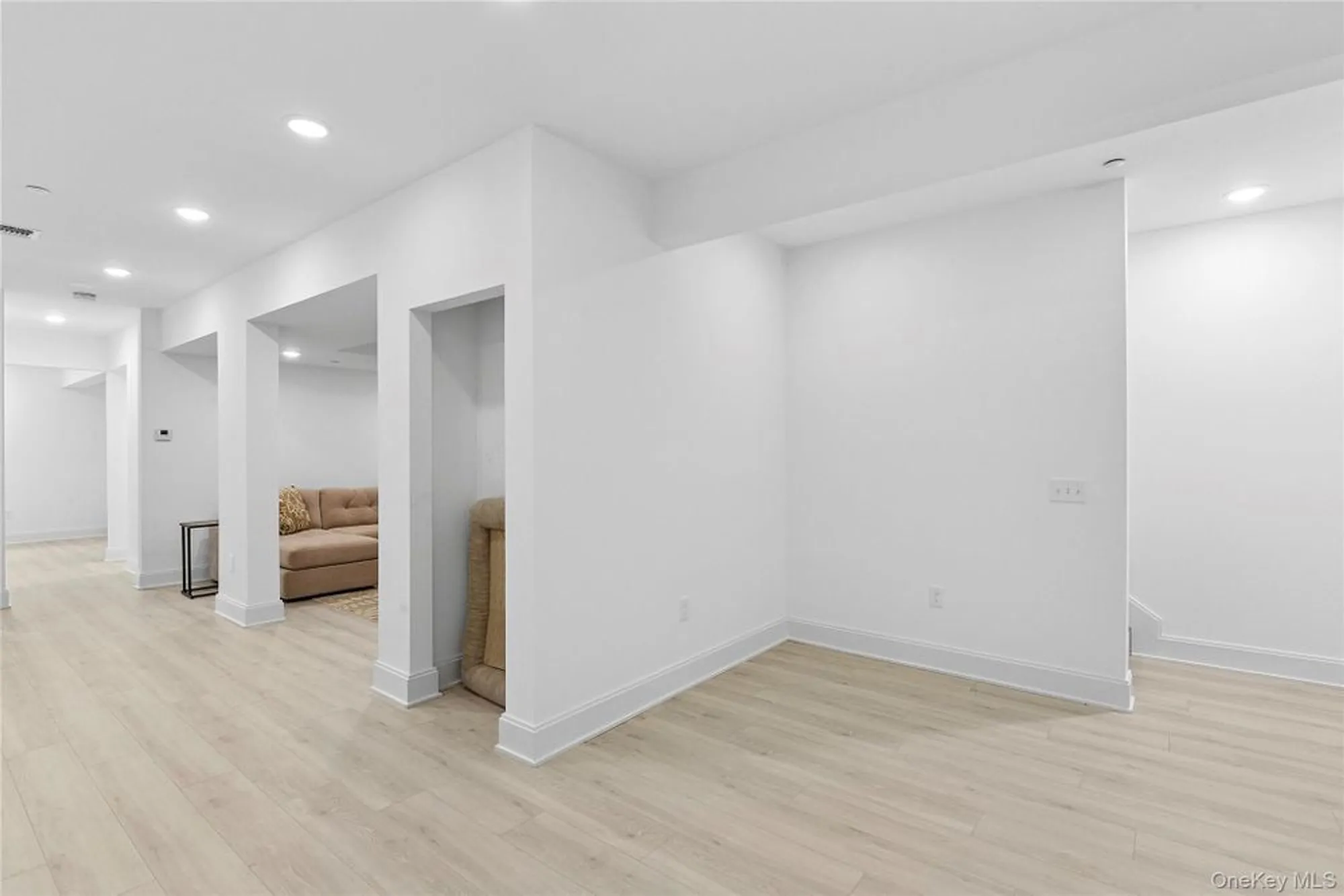 Property Slideshow image 14 of 19 | 305 emanuel way, East Meadow, NY, 11554