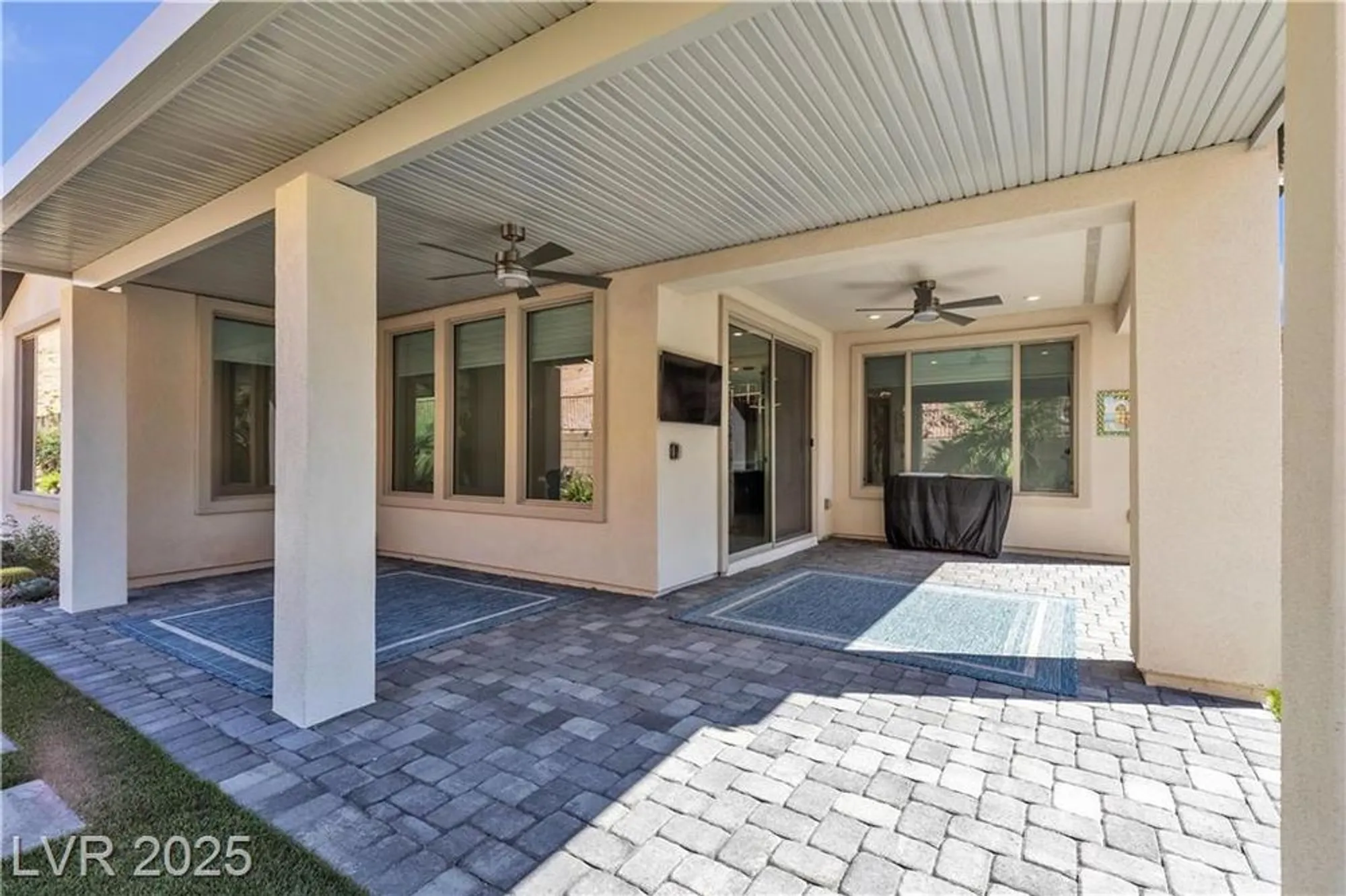 Property Slideshow image 41 of 76 | 11 acacia creek ct, Henderson, NV, 89011
