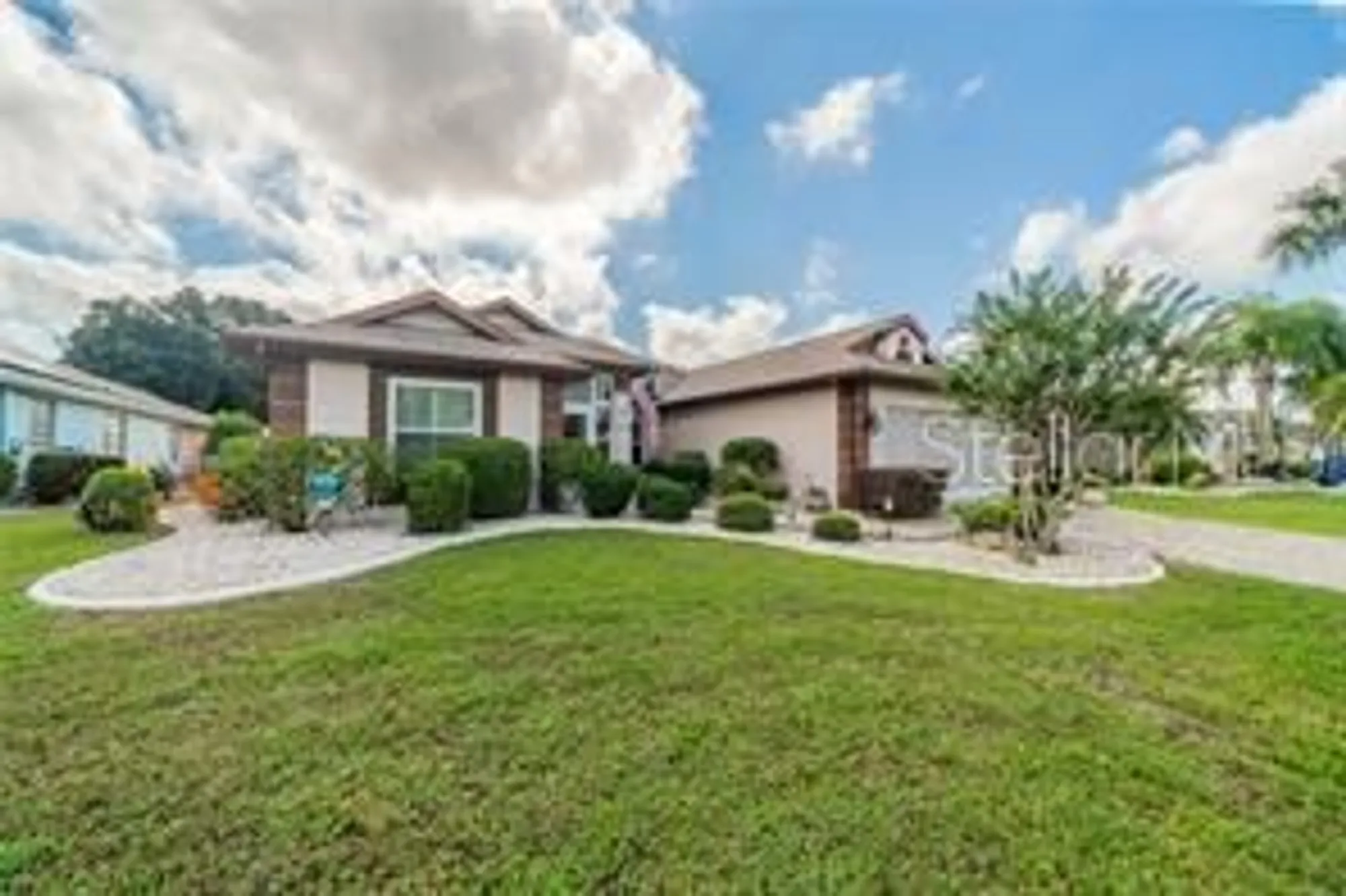 Property Slideshow image 4 of 28 | 739 winterbrooke way, Sun City Center, FL, 33573