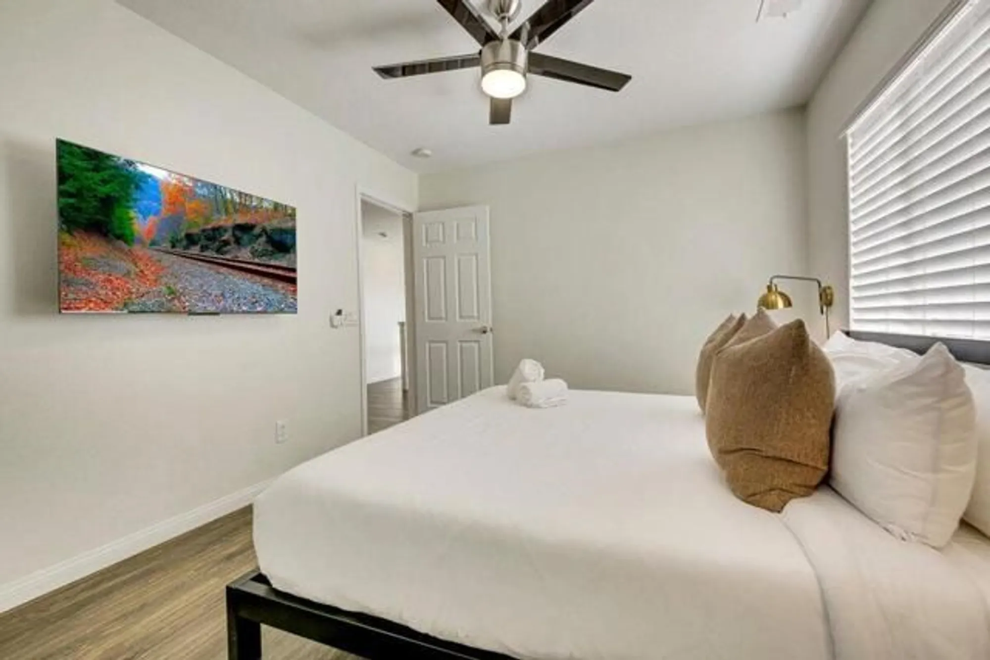 Property Slideshow image 23 of 66 | 84400 onda dr, Indio, CA, 92203