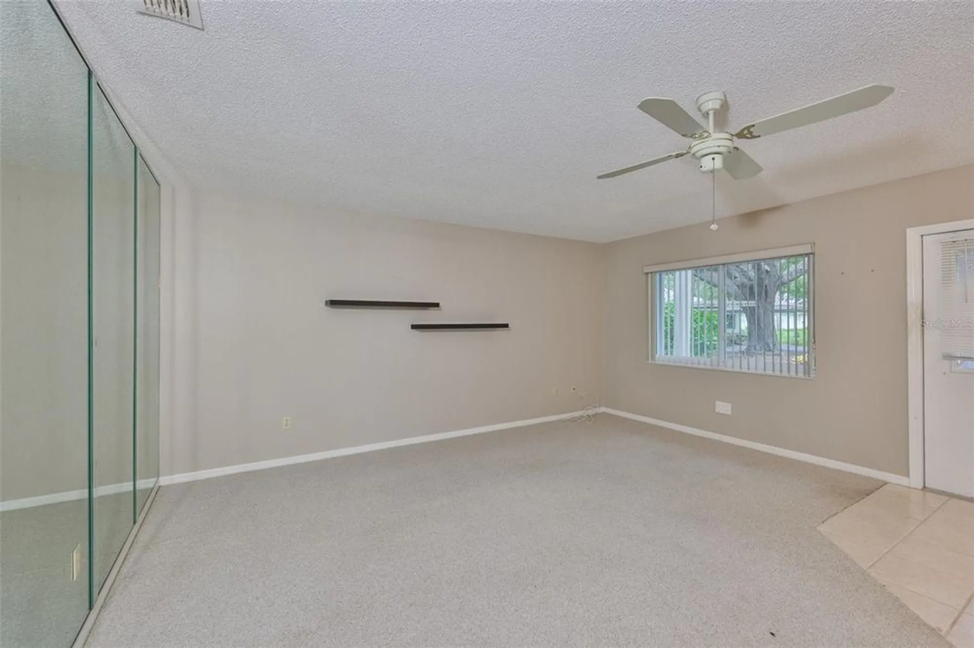 Property Slideshow image 7 of 36 | 2206 horsham pl, Sun City Center, FL, 33573