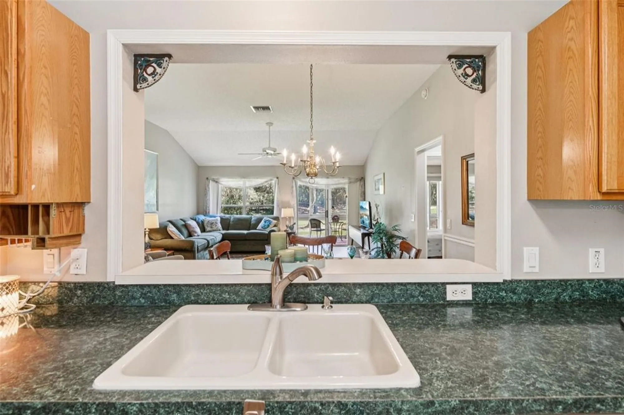 Property Slideshow image 18 of 53 | 516 loma paseo dr, The Villages, FL, 32159