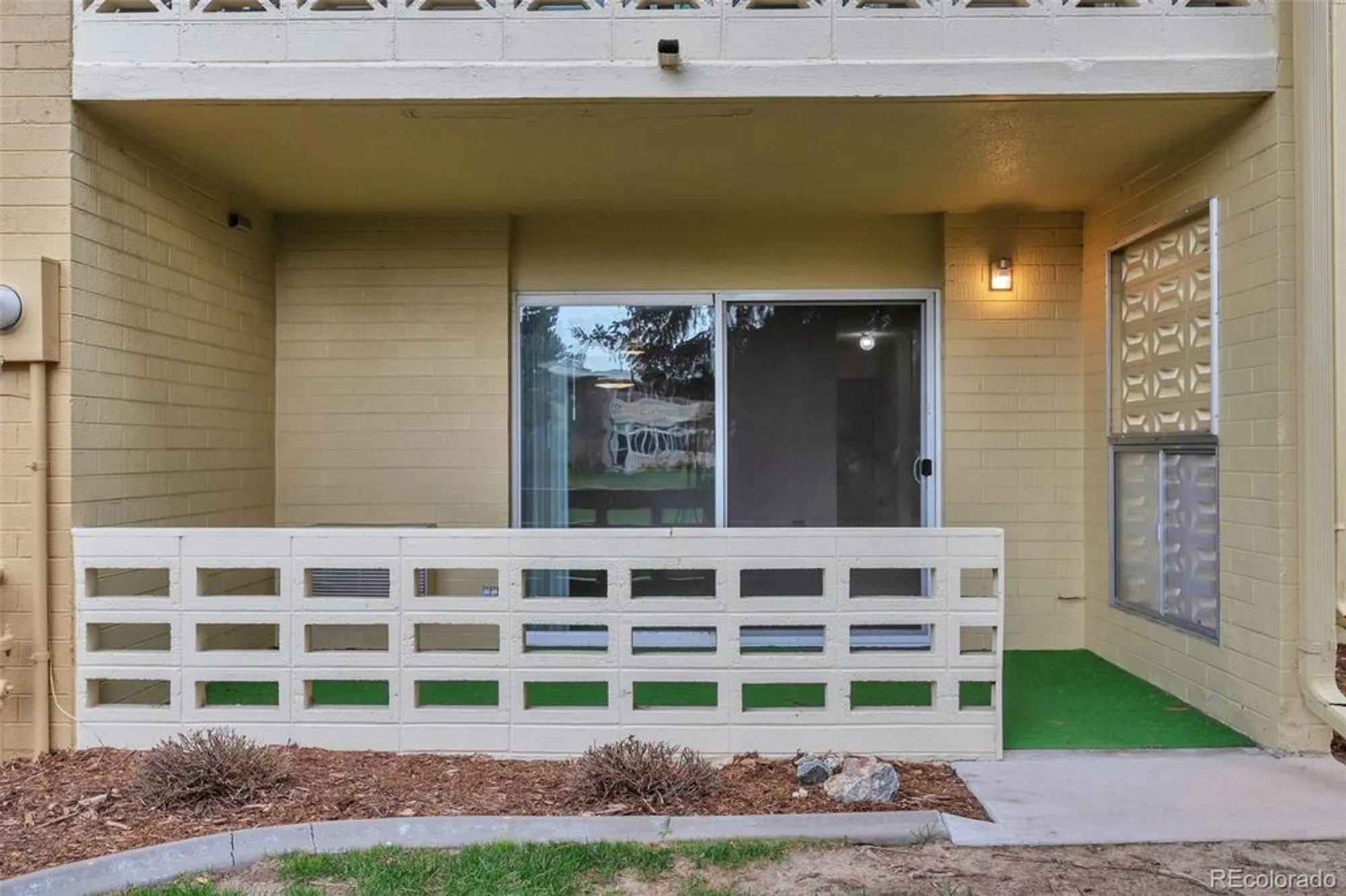 Property Slideshow image 13 of 15 | 9340 e center ave apt 8a, Denver, CO, 80247