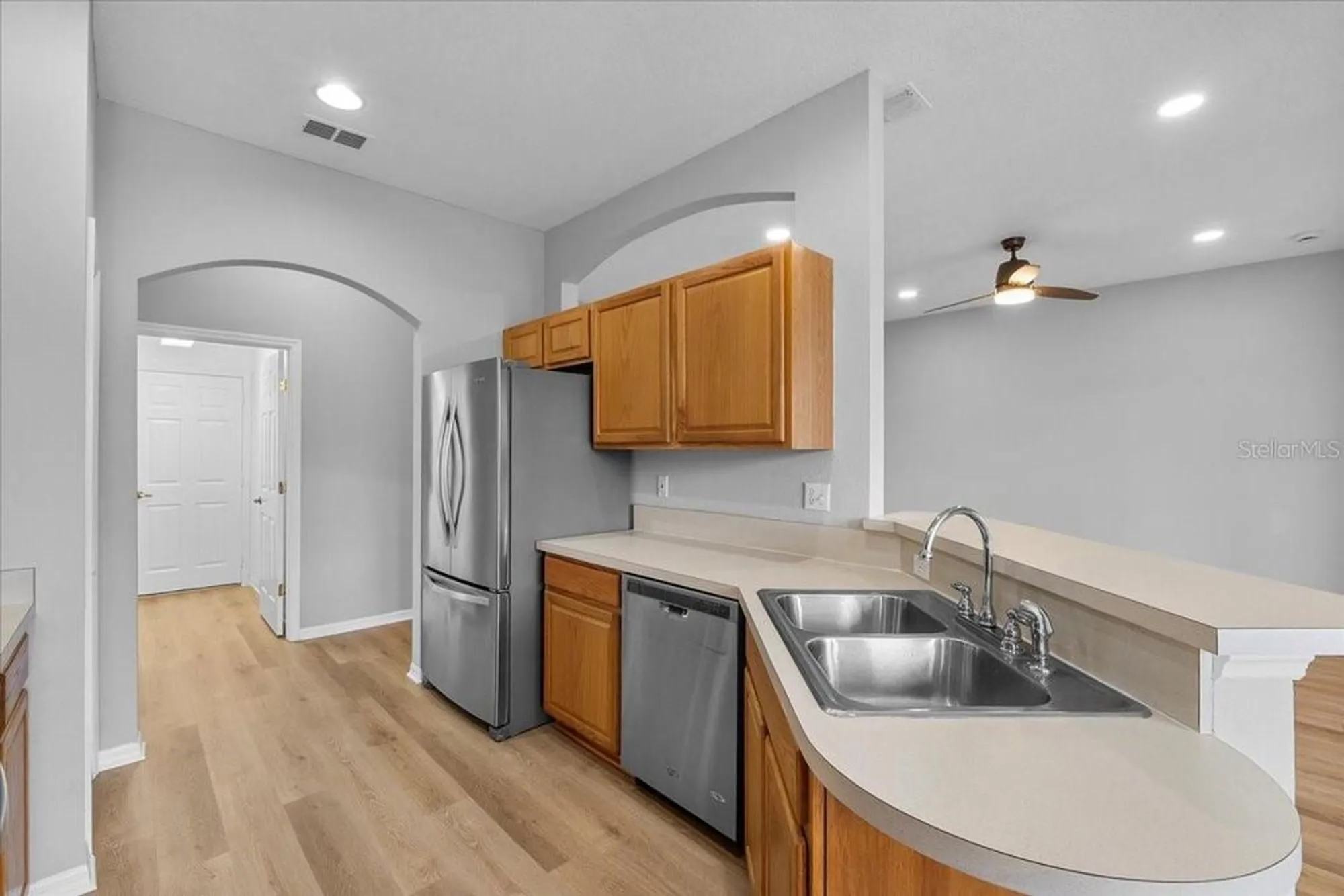 Property Slideshow image 11 of 51 | 4249 windchime ln, Lakeland, FL, 33811