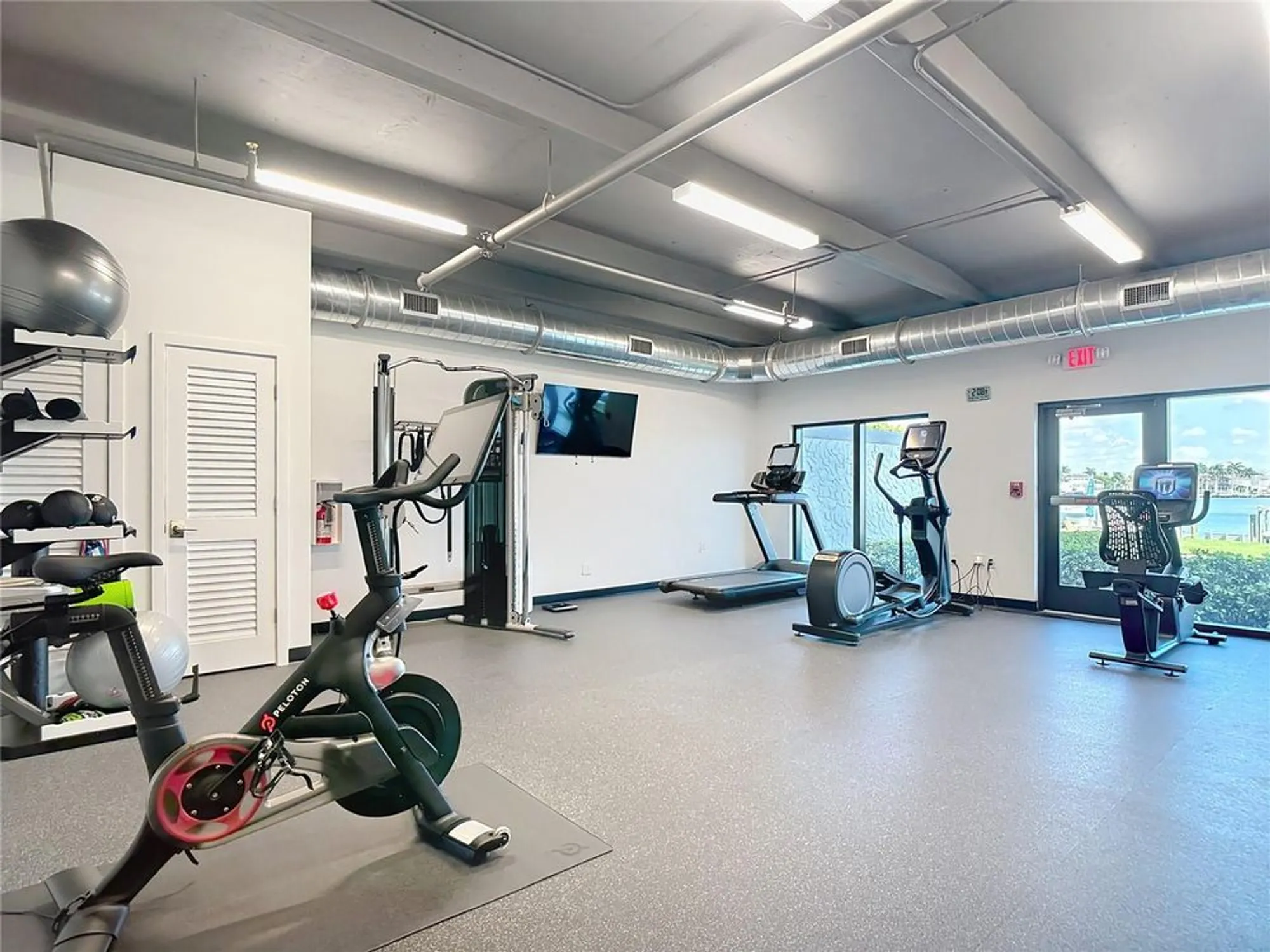 Property Slideshow image 42 of 54 | 3430 gulf shore blvd 3b, Naples, FL, 34103