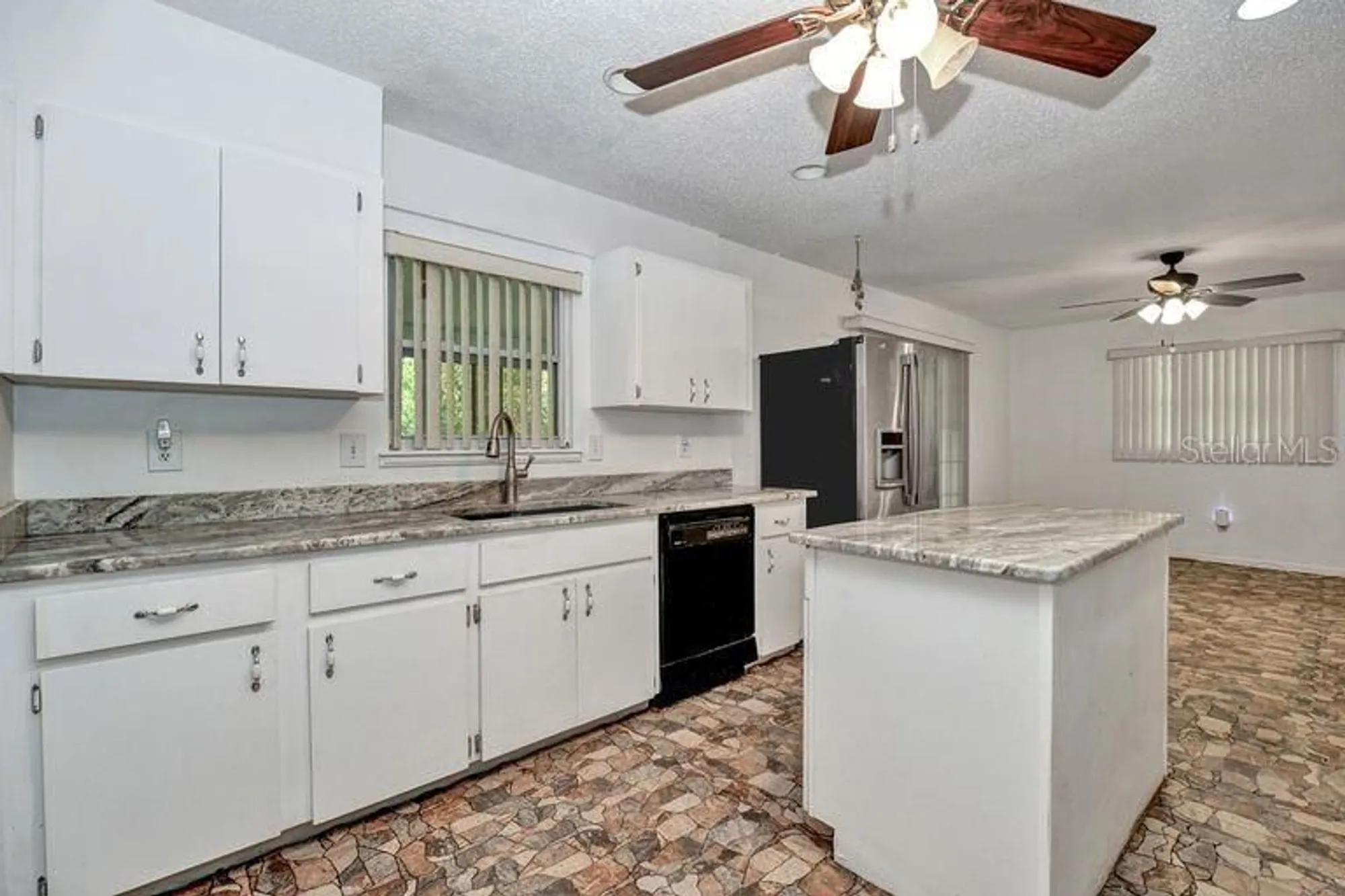 Property Slideshow image 8 of 24 | 10035 sw 91st ter, Ocala, FL, 34481