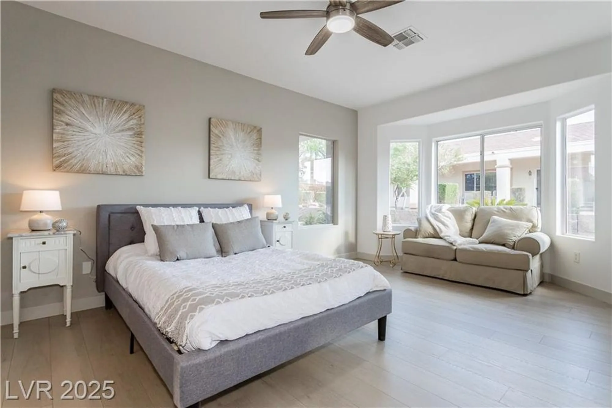 Property Slideshow image 9 of 72 | 2589 evansville ave, Henderson, NV, 89052