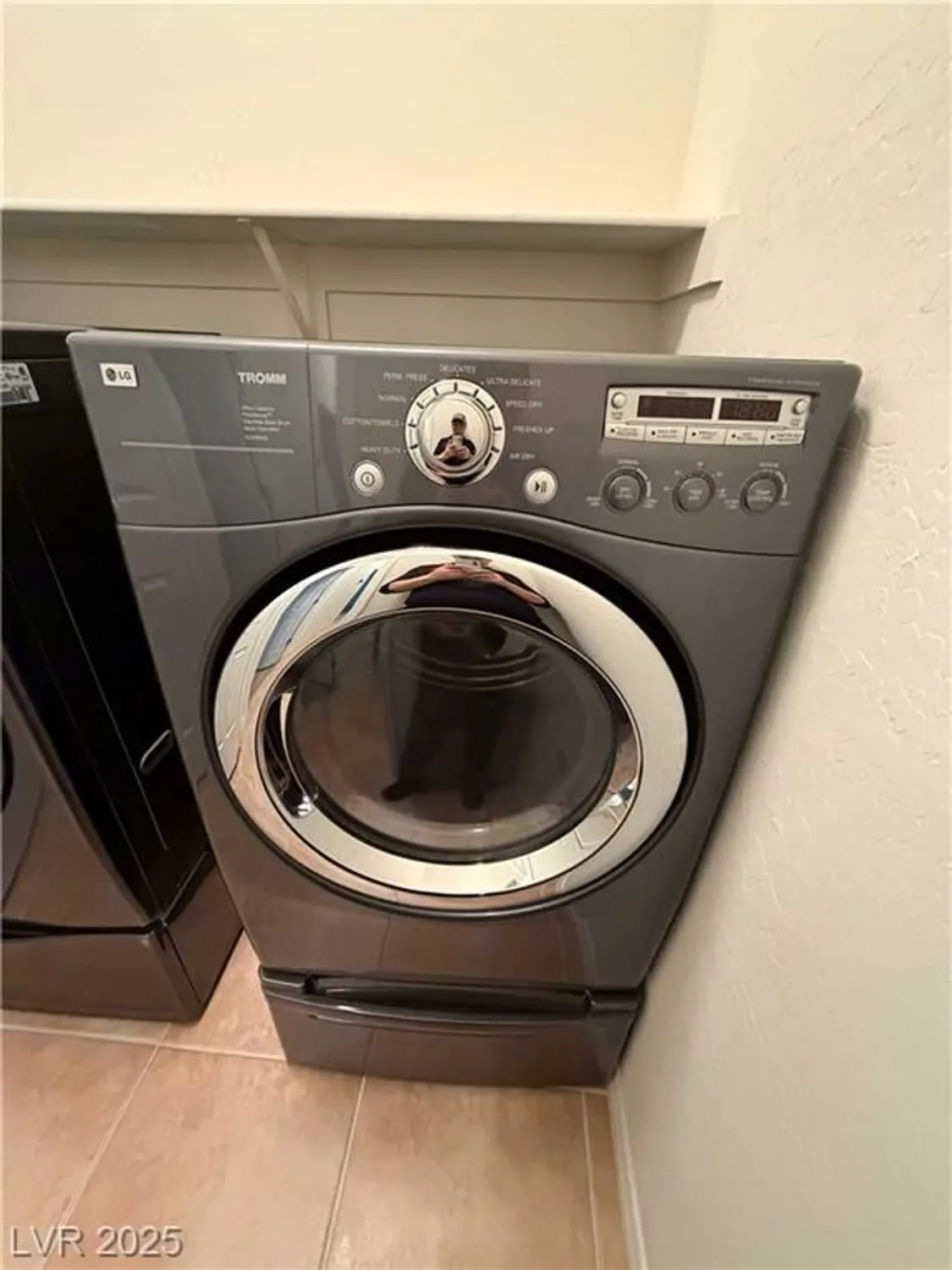 Property Slideshow image 37 of 51 | 2484 galaxy cluster st, Henderson, NV, 89044