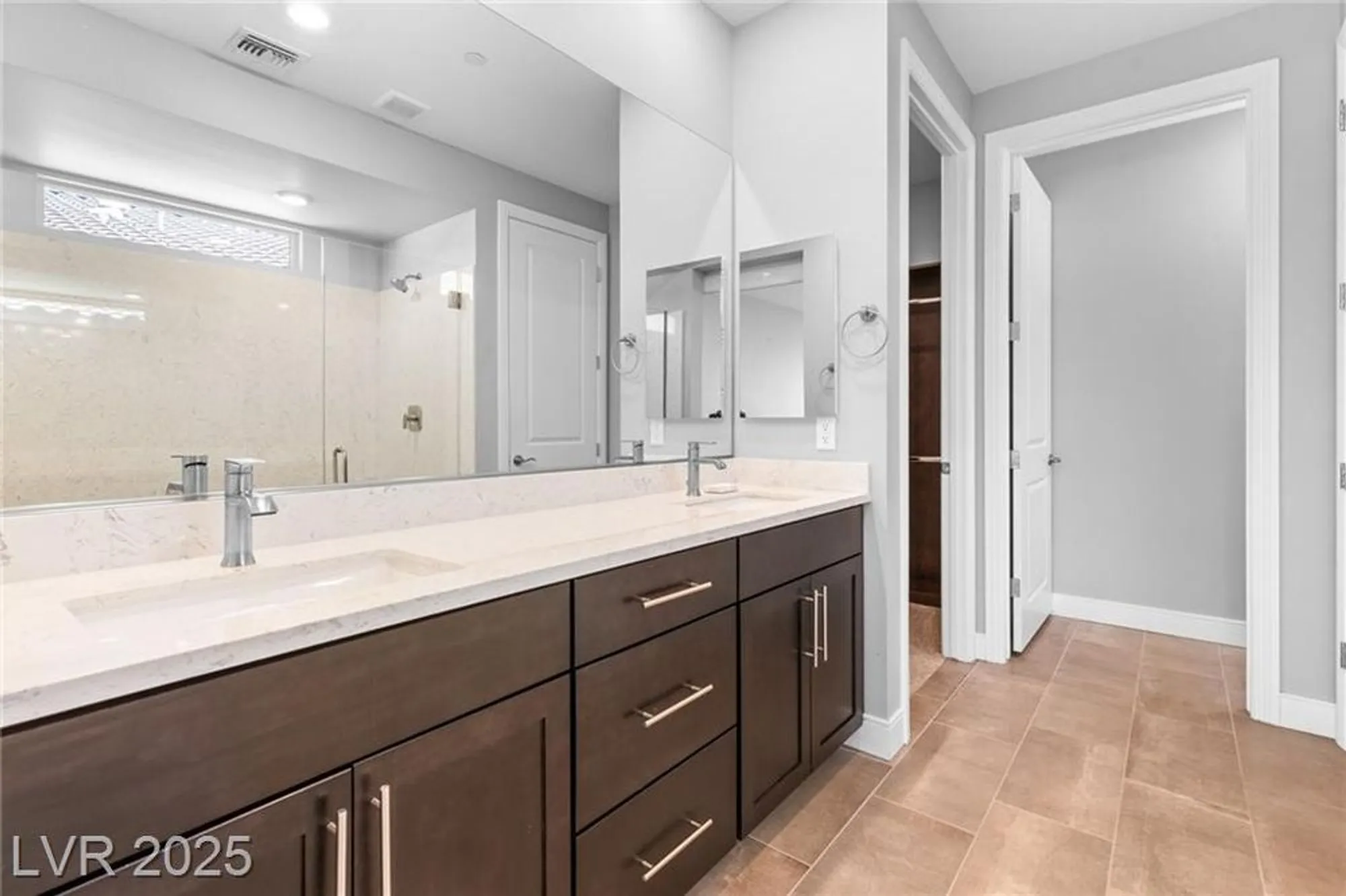 Property Slideshow image 25 of 43 | 18 sun mirage ave, Henderson, NV, 89011