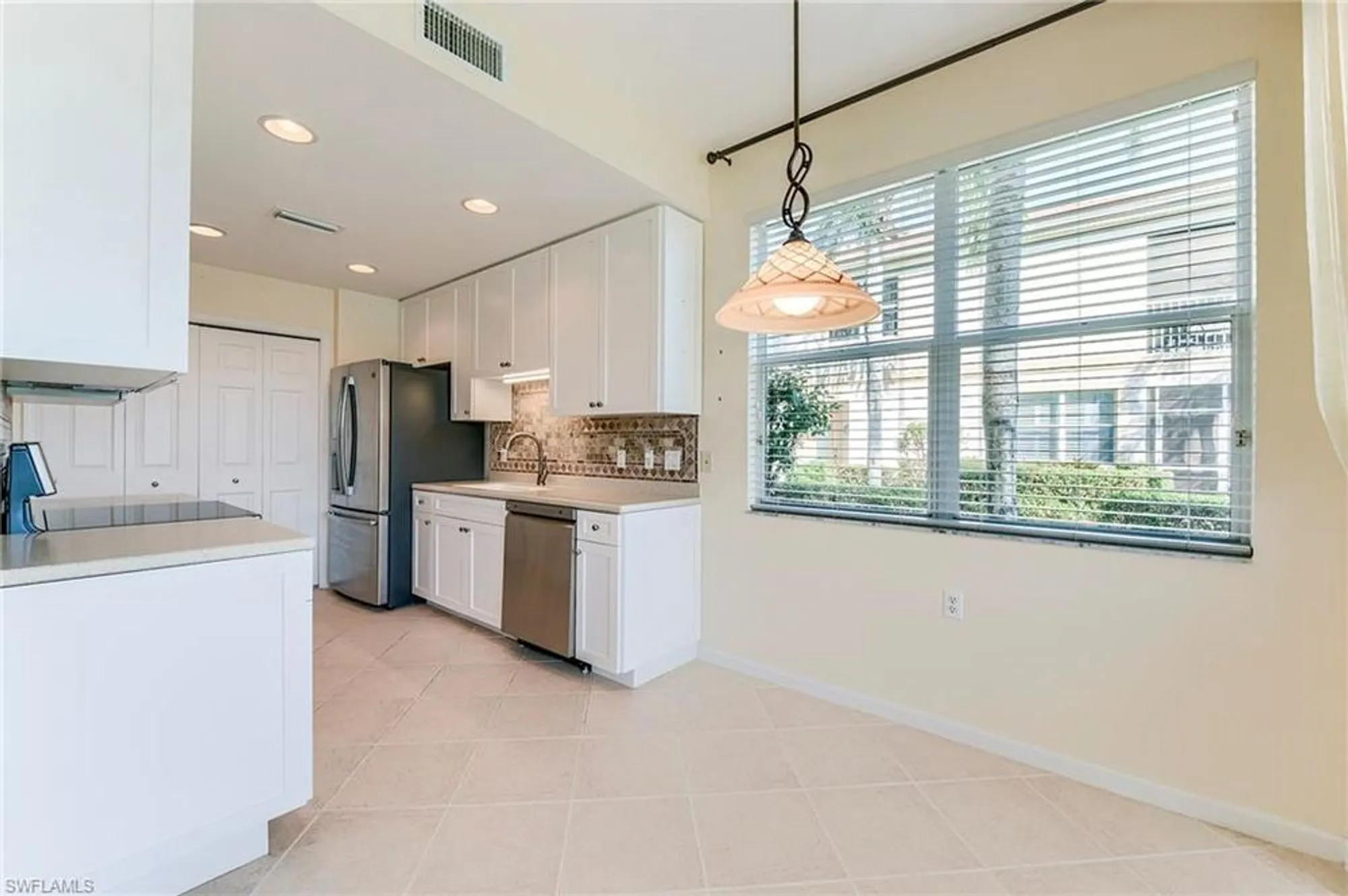 Property Slideshow image 18 of 44 | 3090 meandering way 101, Fort Myers, FL, 33905